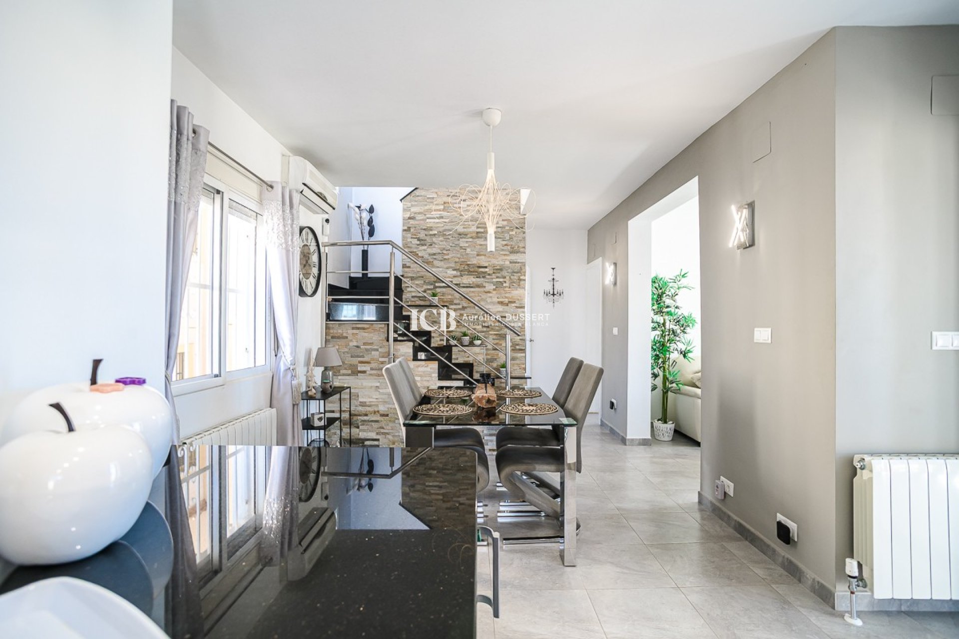 Resale - Townhouse -
Algorfa