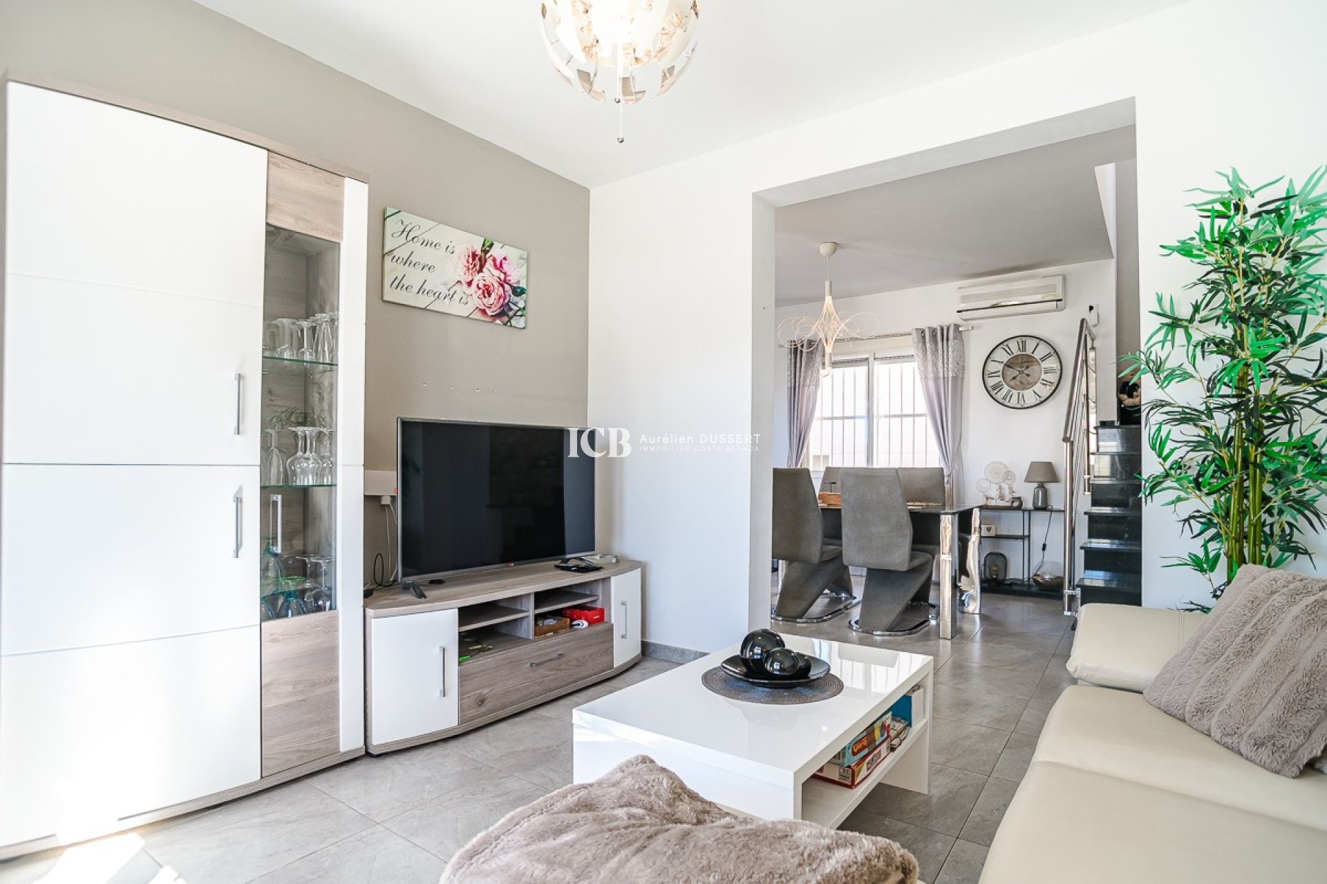 Resale - Townhouse -
Algorfa