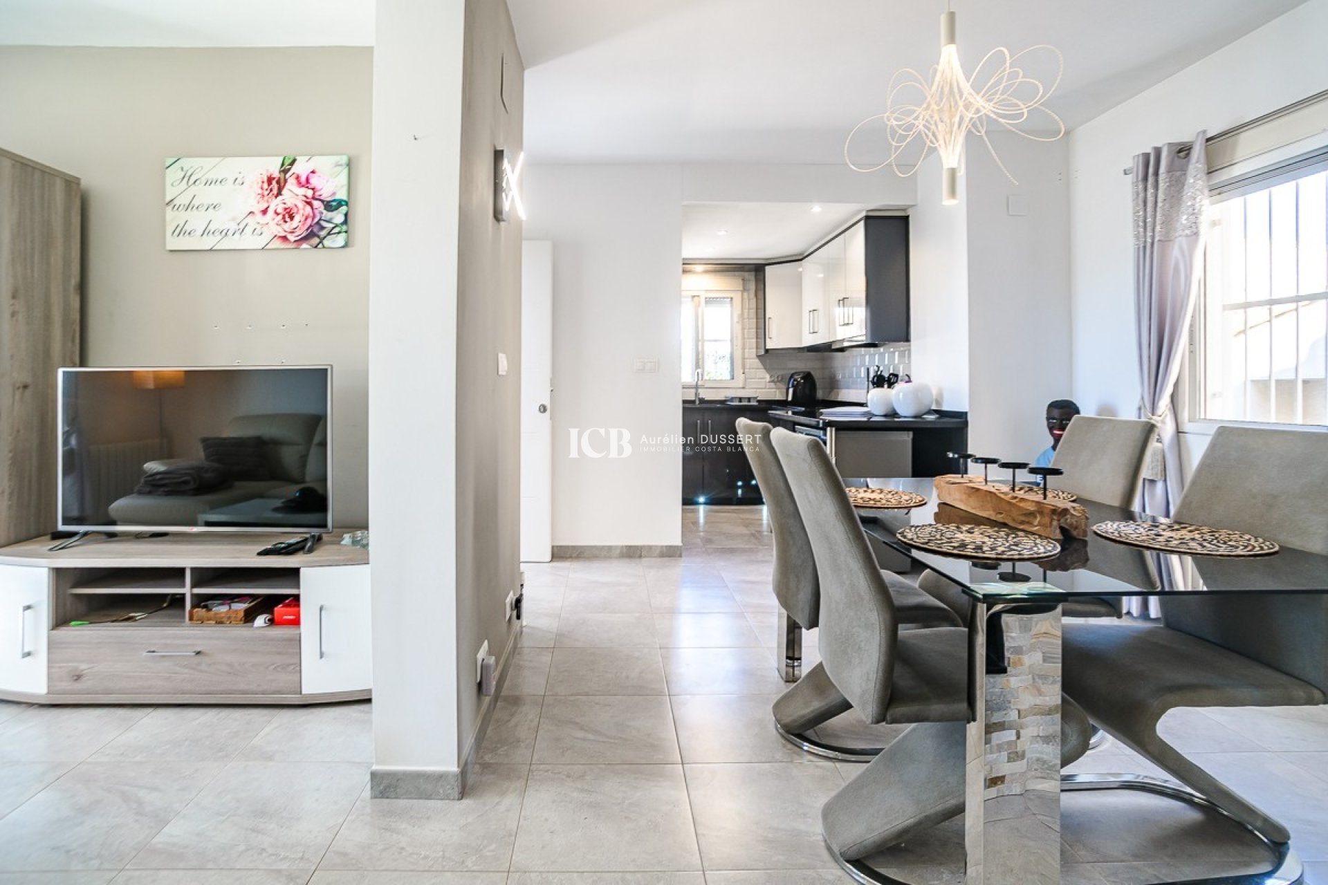 Resale - Townhouse -
Algorfa