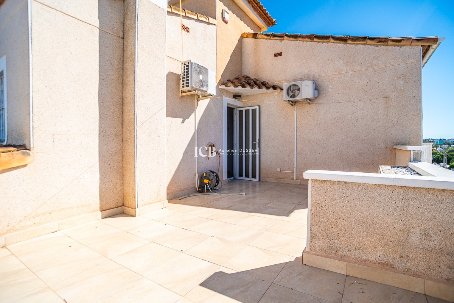 Resale - Townhouse -
Algorfa