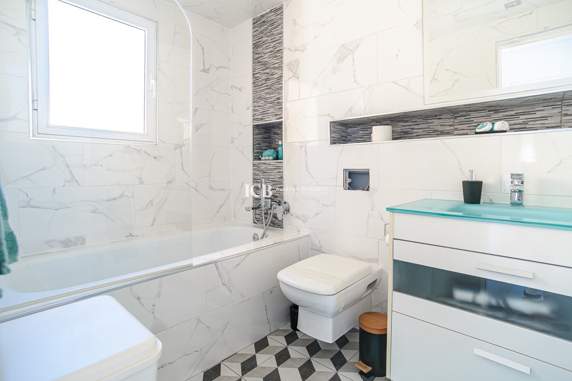 Resale - Townhouse -
Algorfa