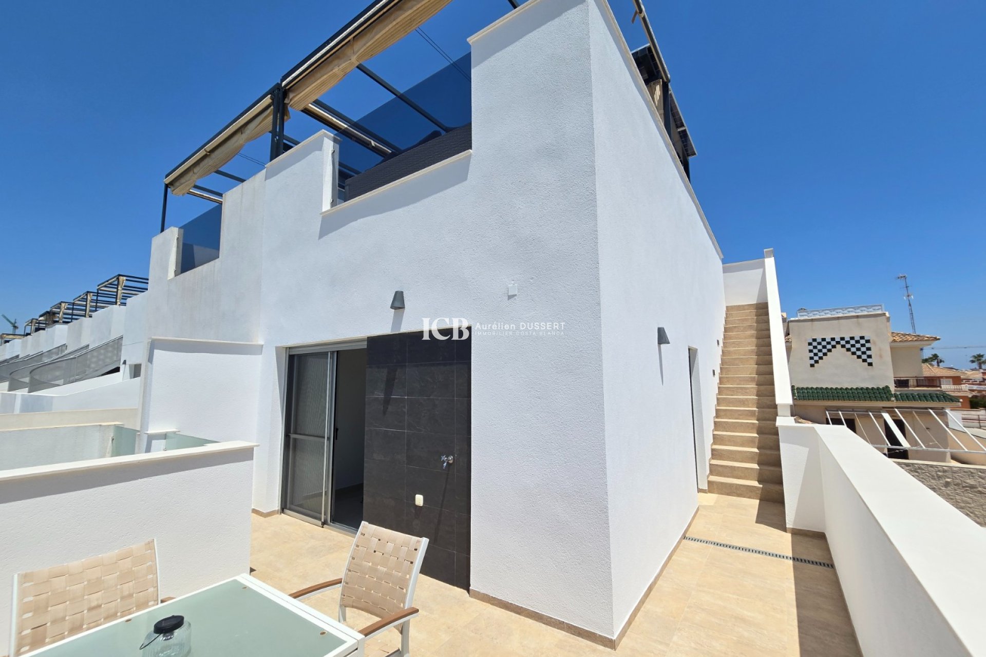 Resale - Townhouse -
Ciudad Quesada - Doña pepa