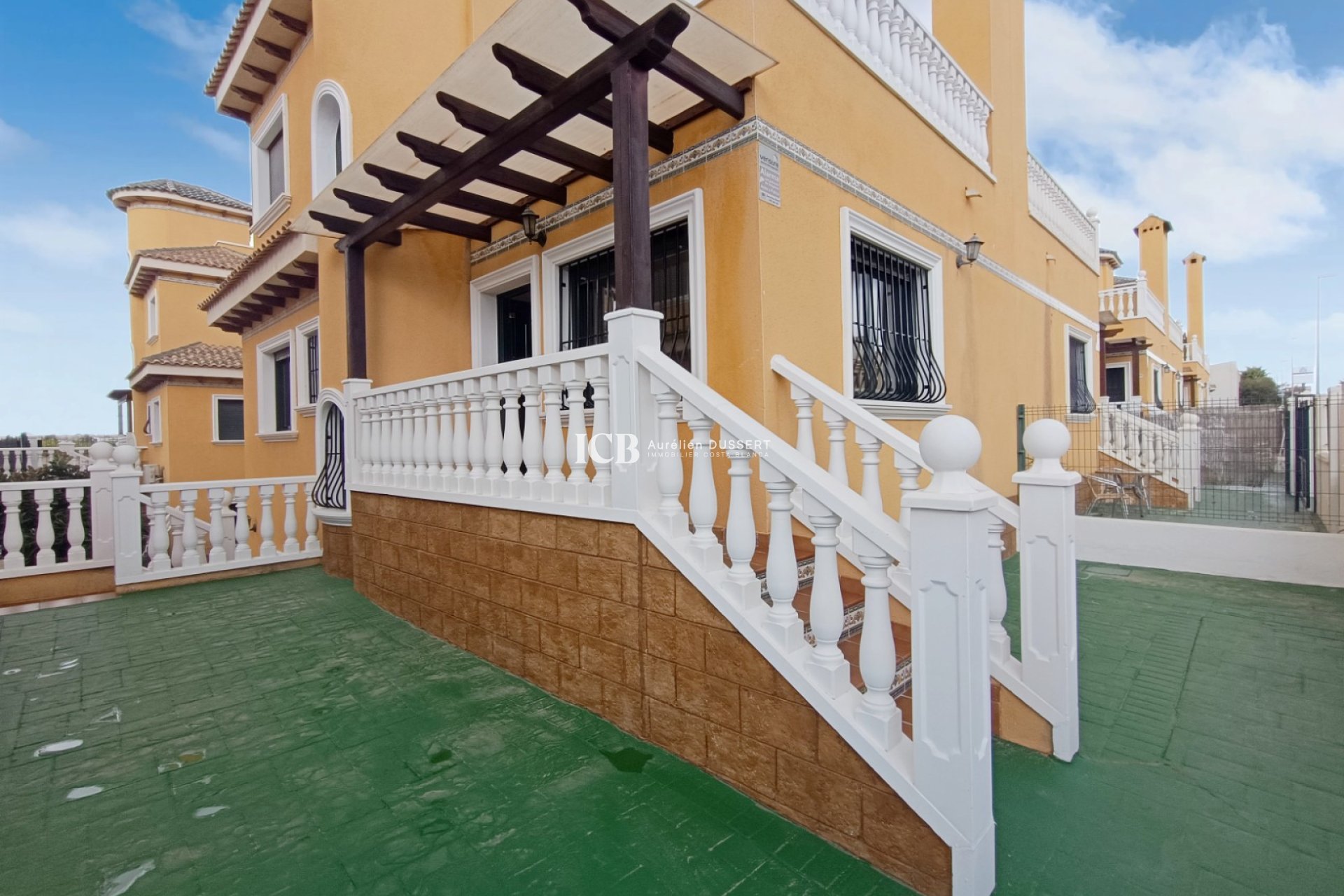 Resale - Townhouse -
Ciudad Quesada - Lo marabú