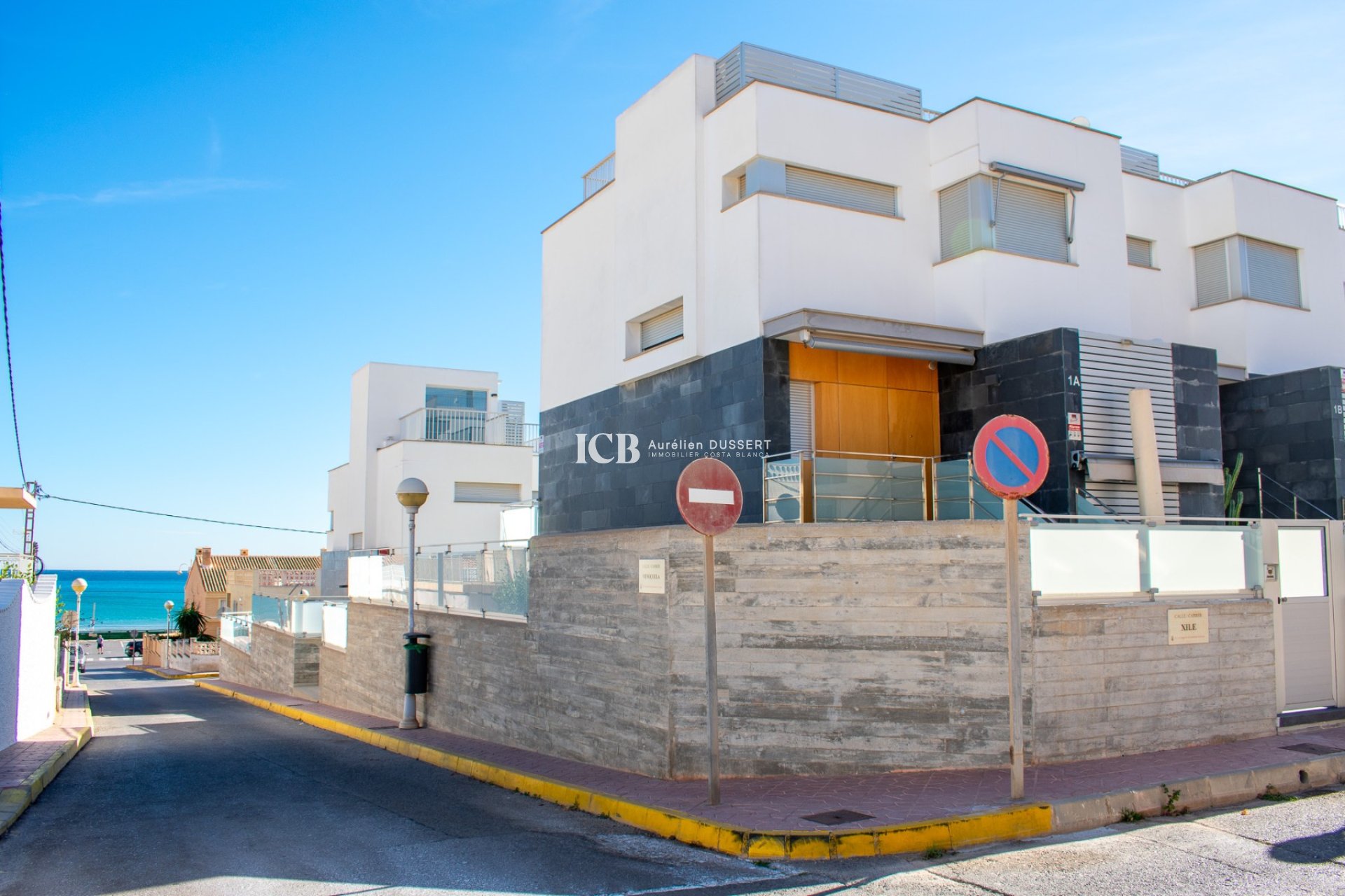 Resale - Townhouse -
Guardamar del Segura - Guardamar Playa