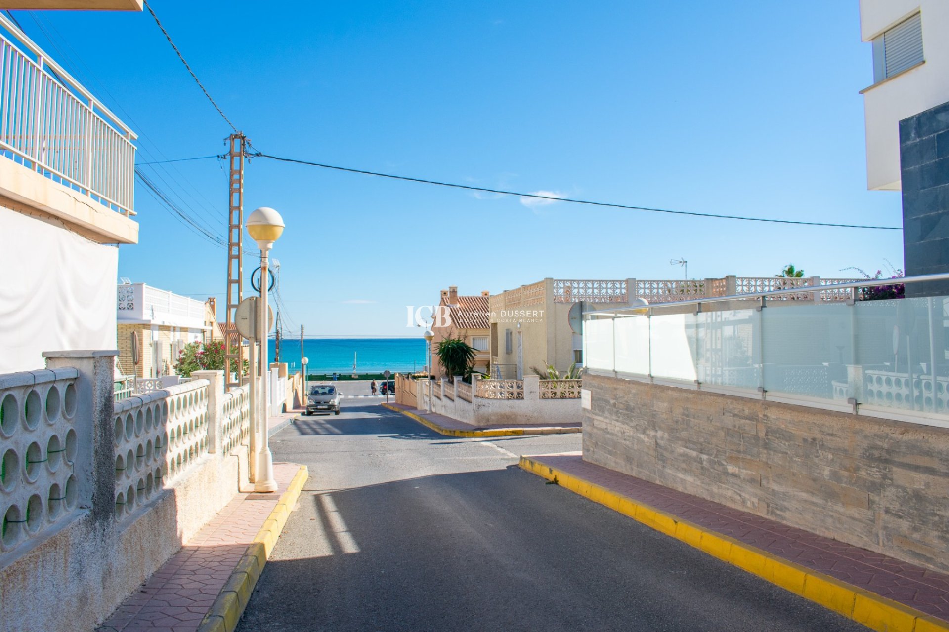 Resale - Townhouse -
Guardamar del Segura - Guardamar Playa