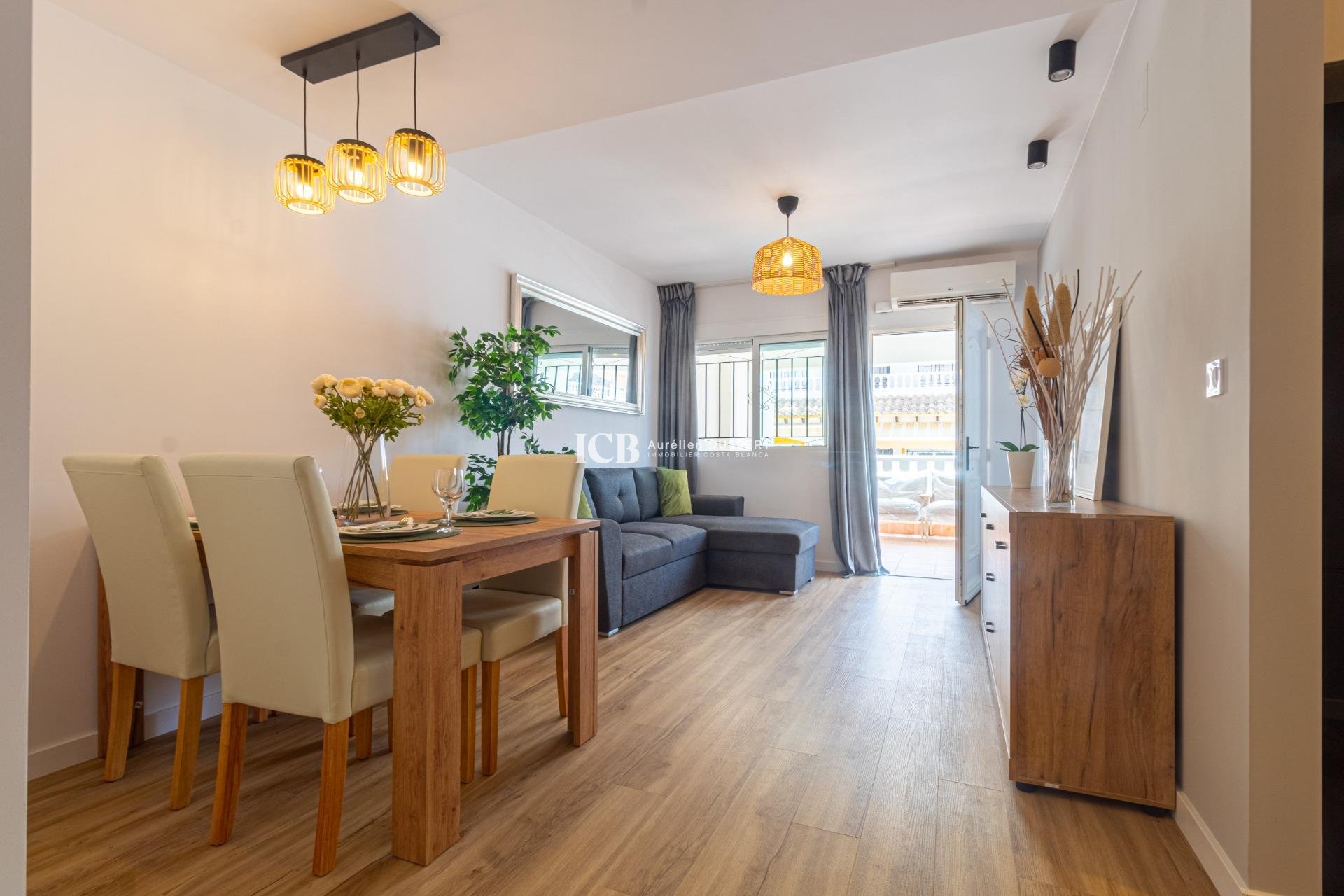 Resale - Townhouse -
Los Altos - Torrevieja