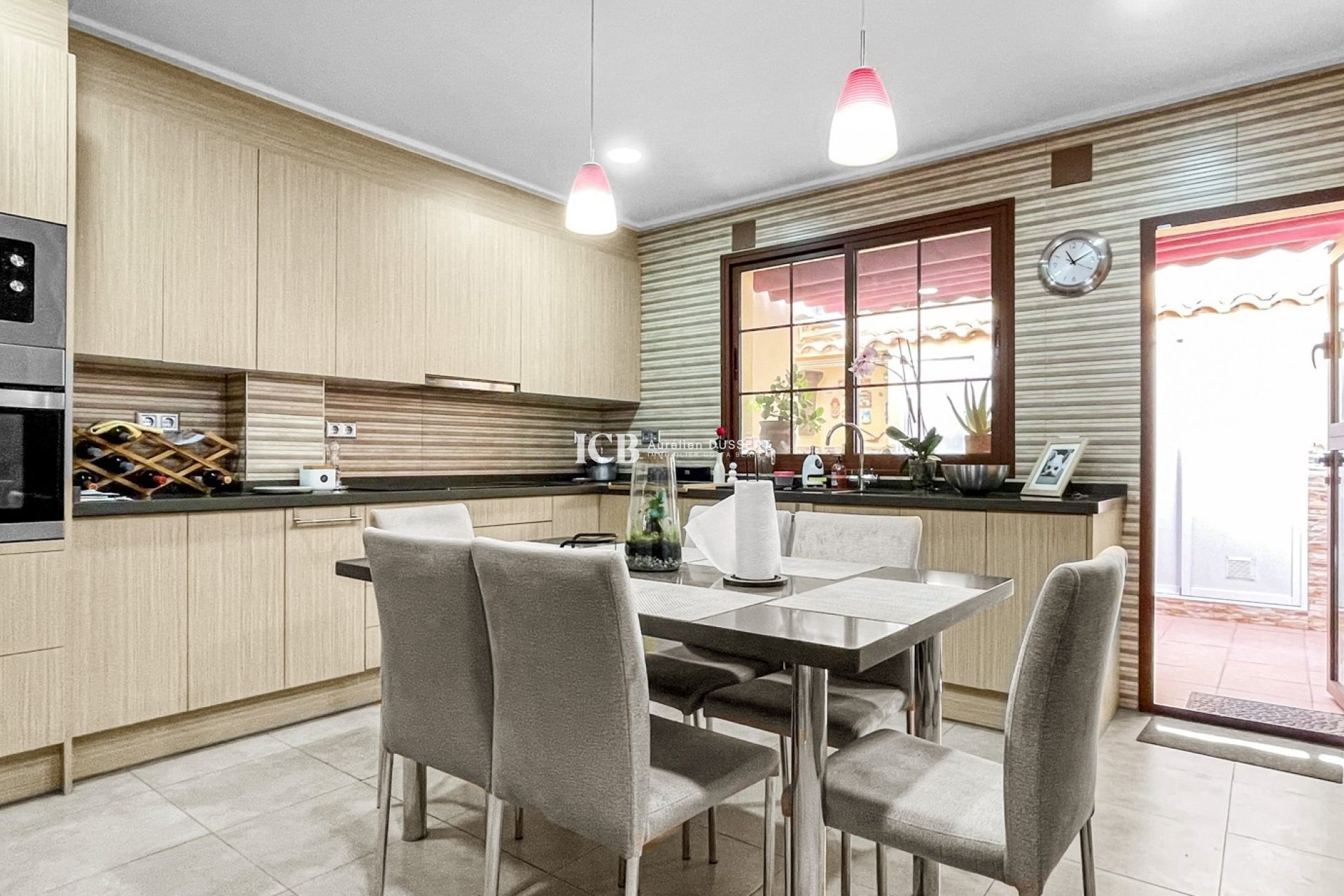 Resale - Townhouse -
Los Altos - Torrevieja