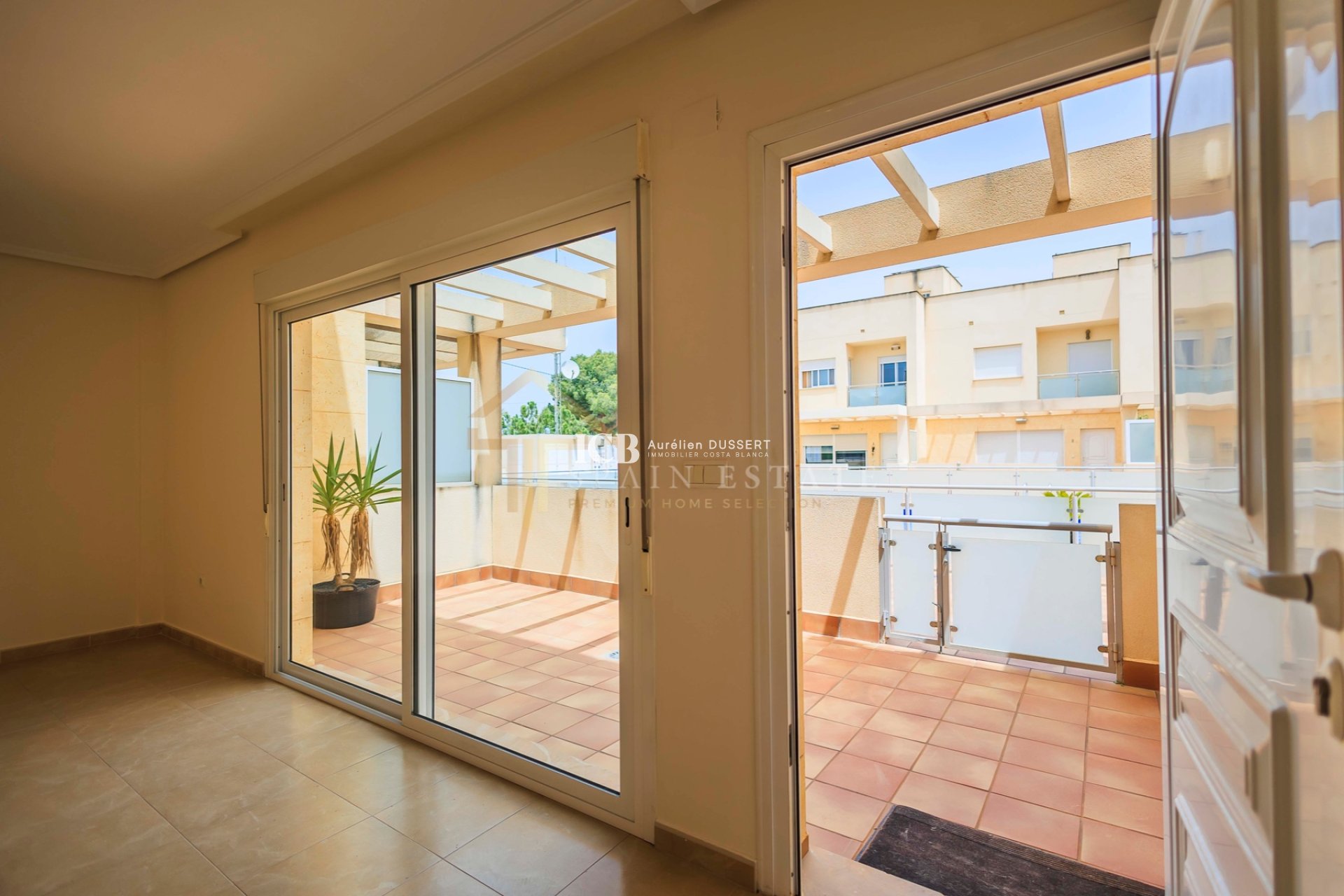 Resale - Townhouse -
Los Montesinos - Alicante