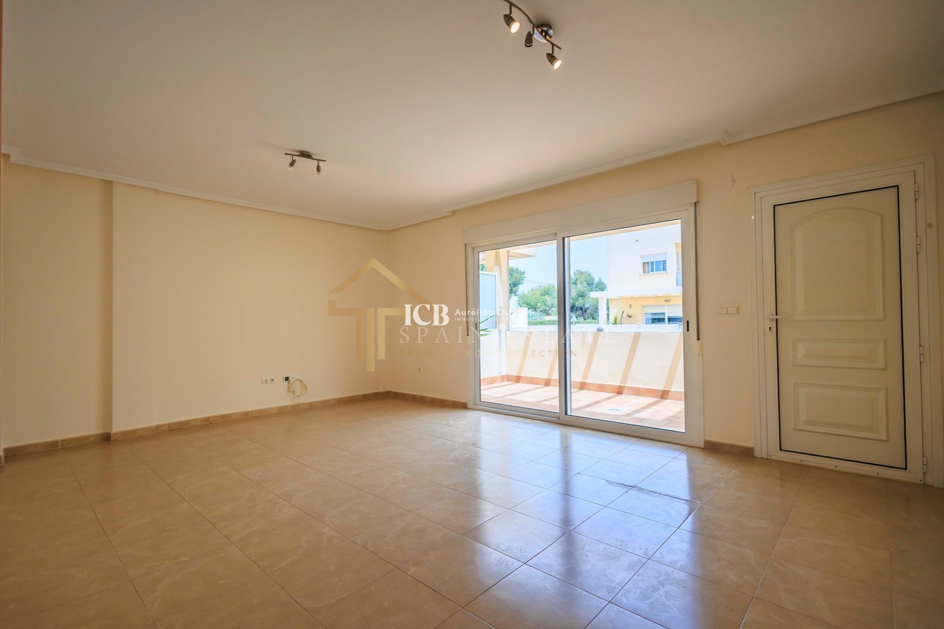 Resale - Townhouse -
Los Montesinos - Alicante