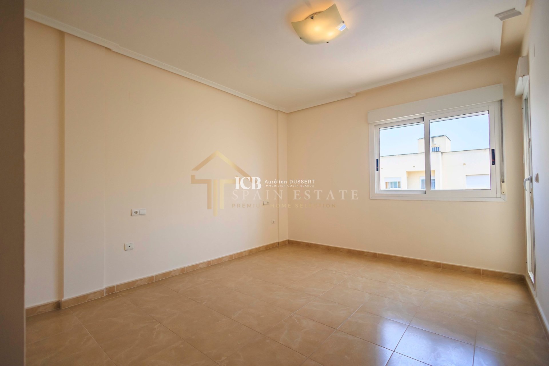 Resale - Townhouse -
Los Montesinos - Alicante