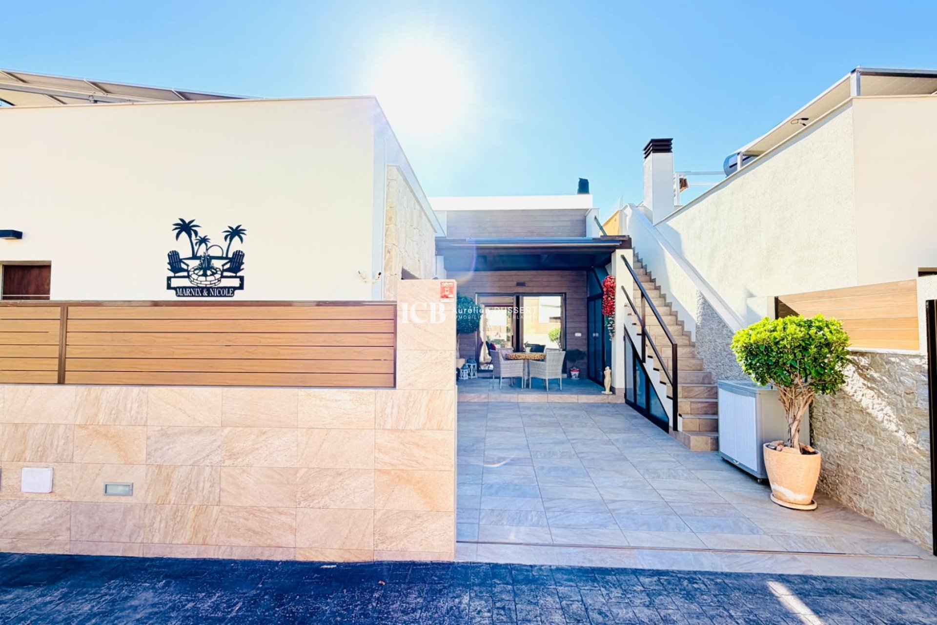 Resale - Townhouse -
Los Montesinos - La Herada