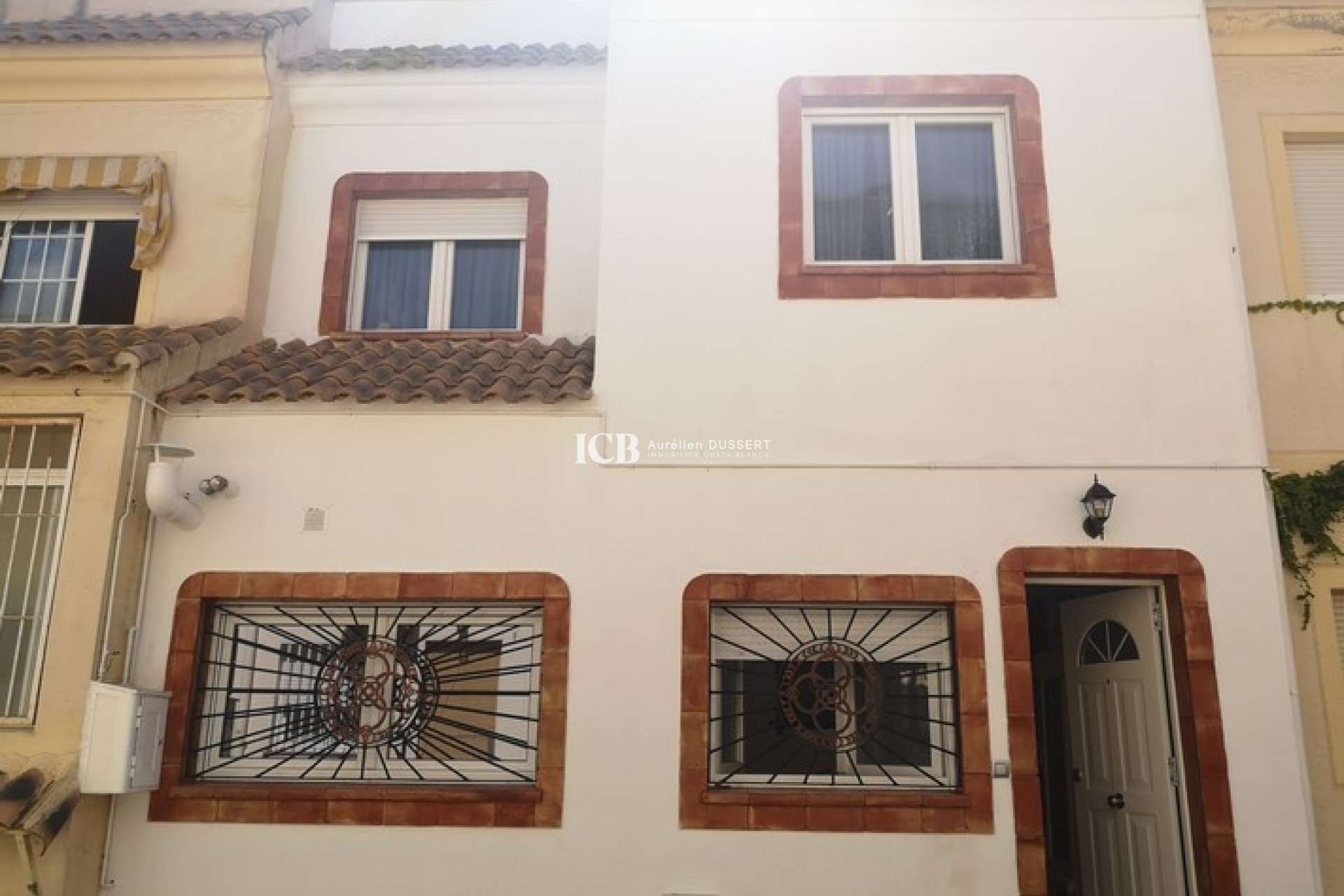 Resale - Townhouse -
Los Montesinos - Montesinos