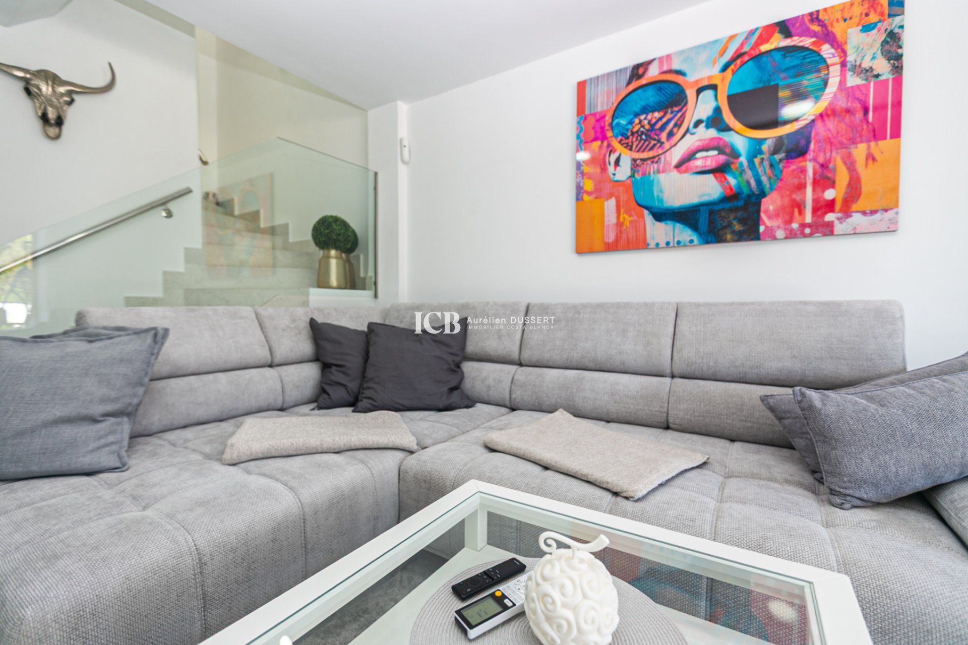 Resale - Townhouse -
Mil Palmeras