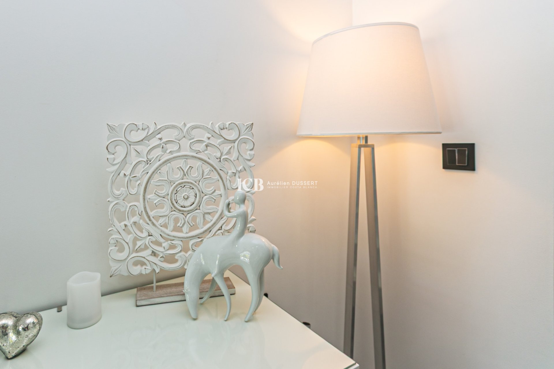 Resale - Townhouse -
Mil Palmeras