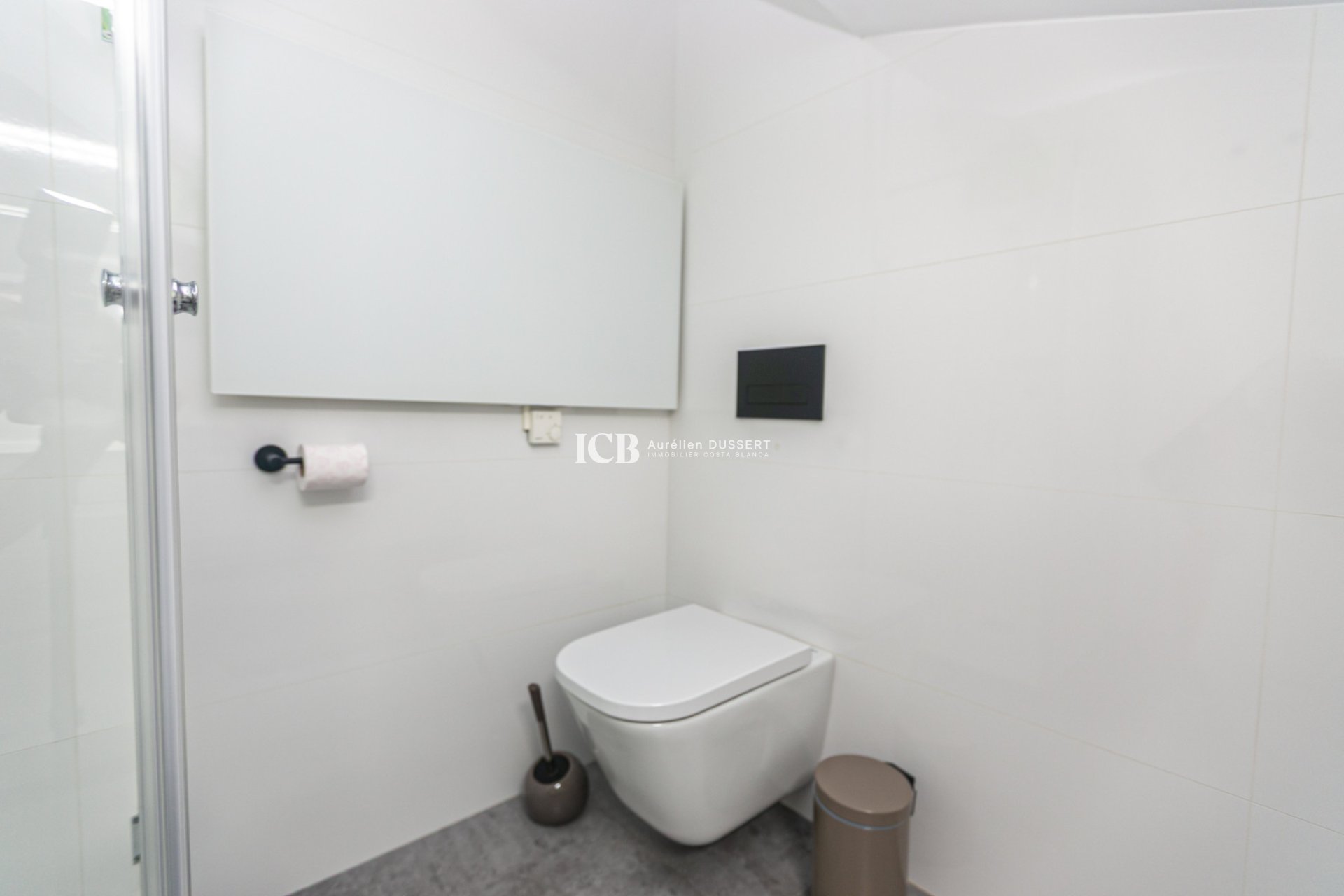 Resale - Townhouse -
Mil Palmeras