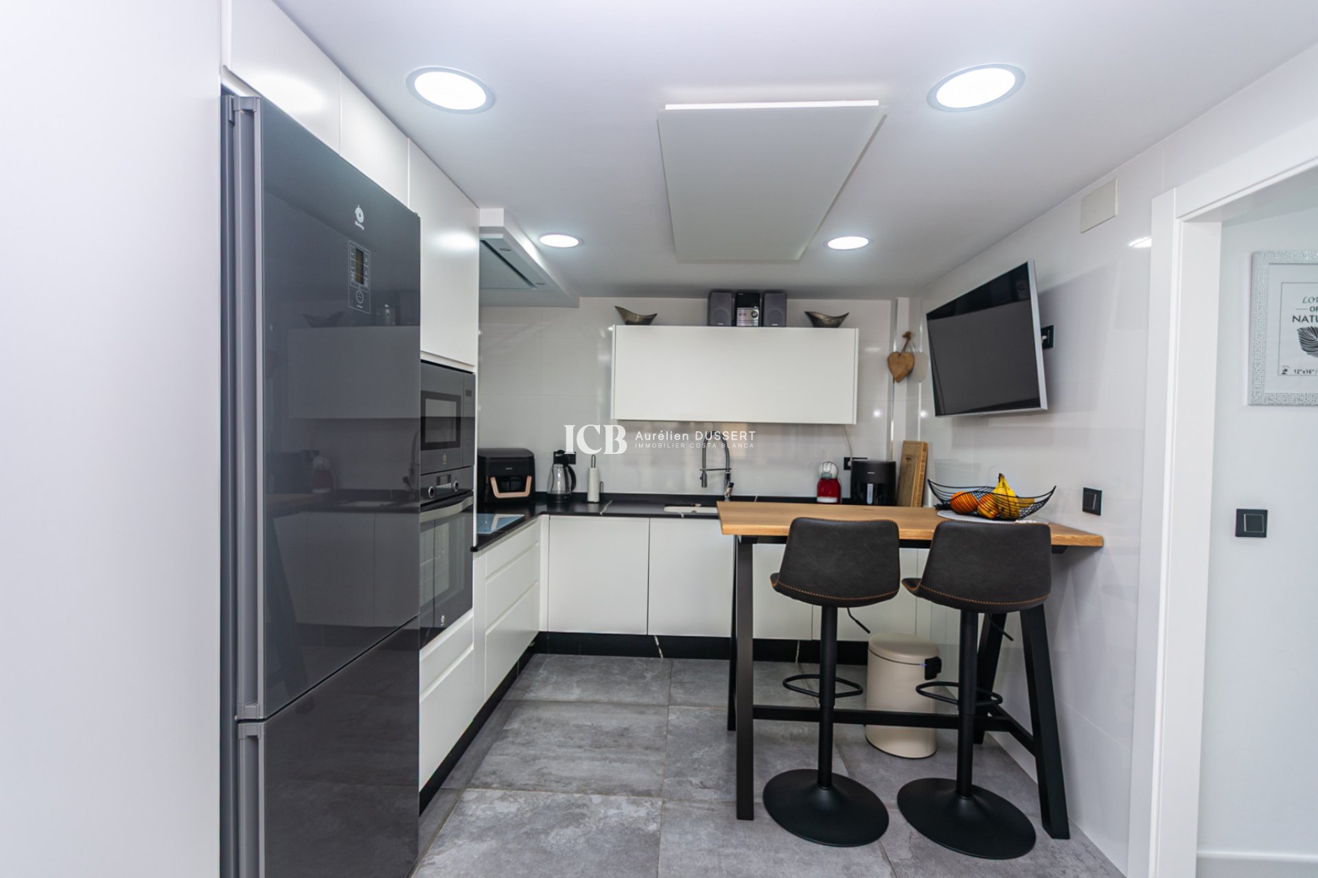 Resale - Townhouse -
Mil Palmeras