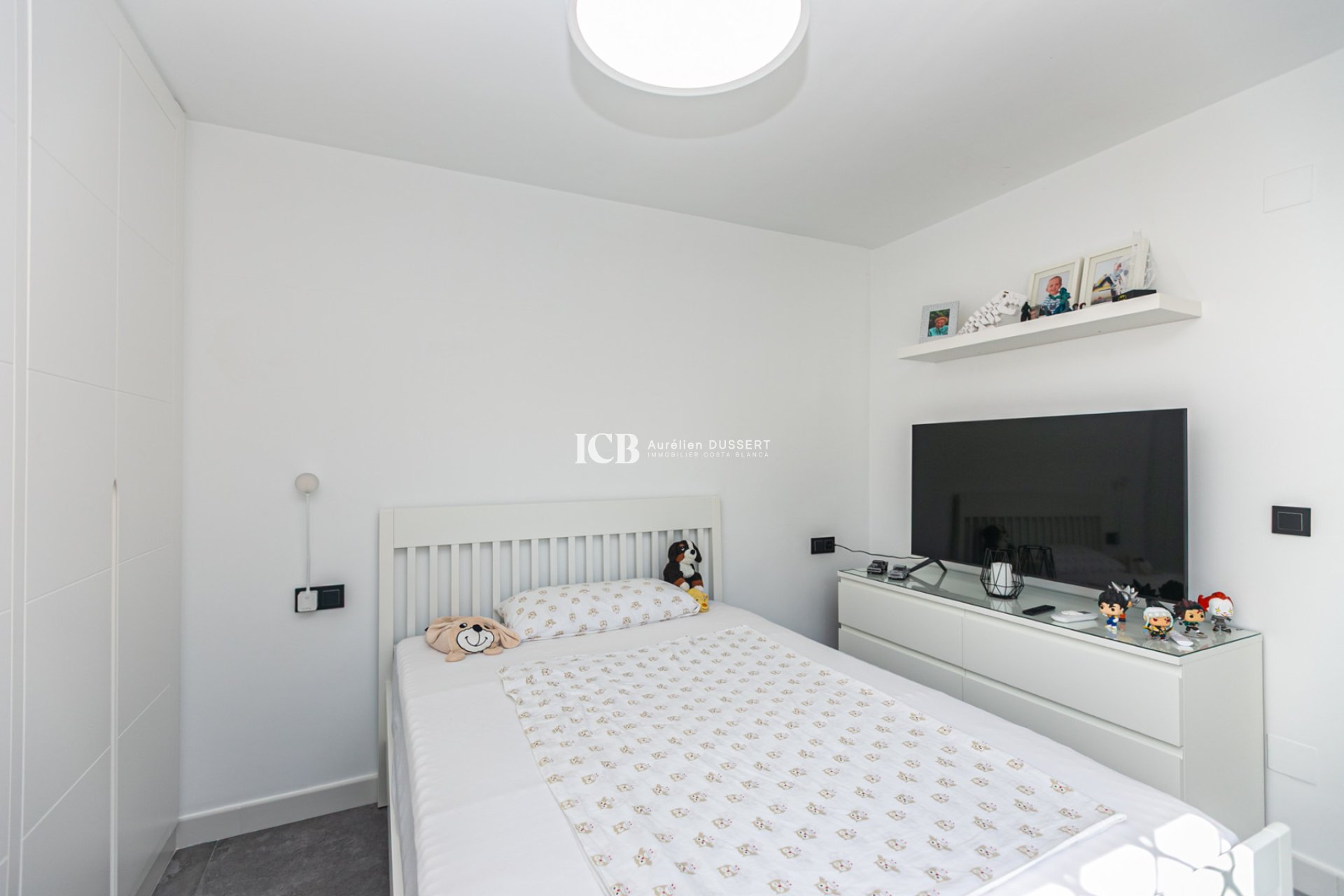 Resale - Townhouse -
Mil Palmeras