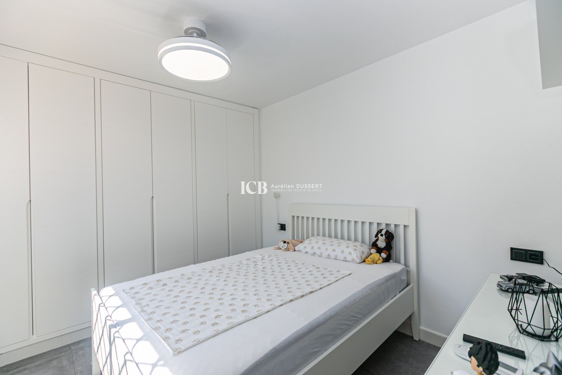 Resale - Townhouse -
Mil Palmeras