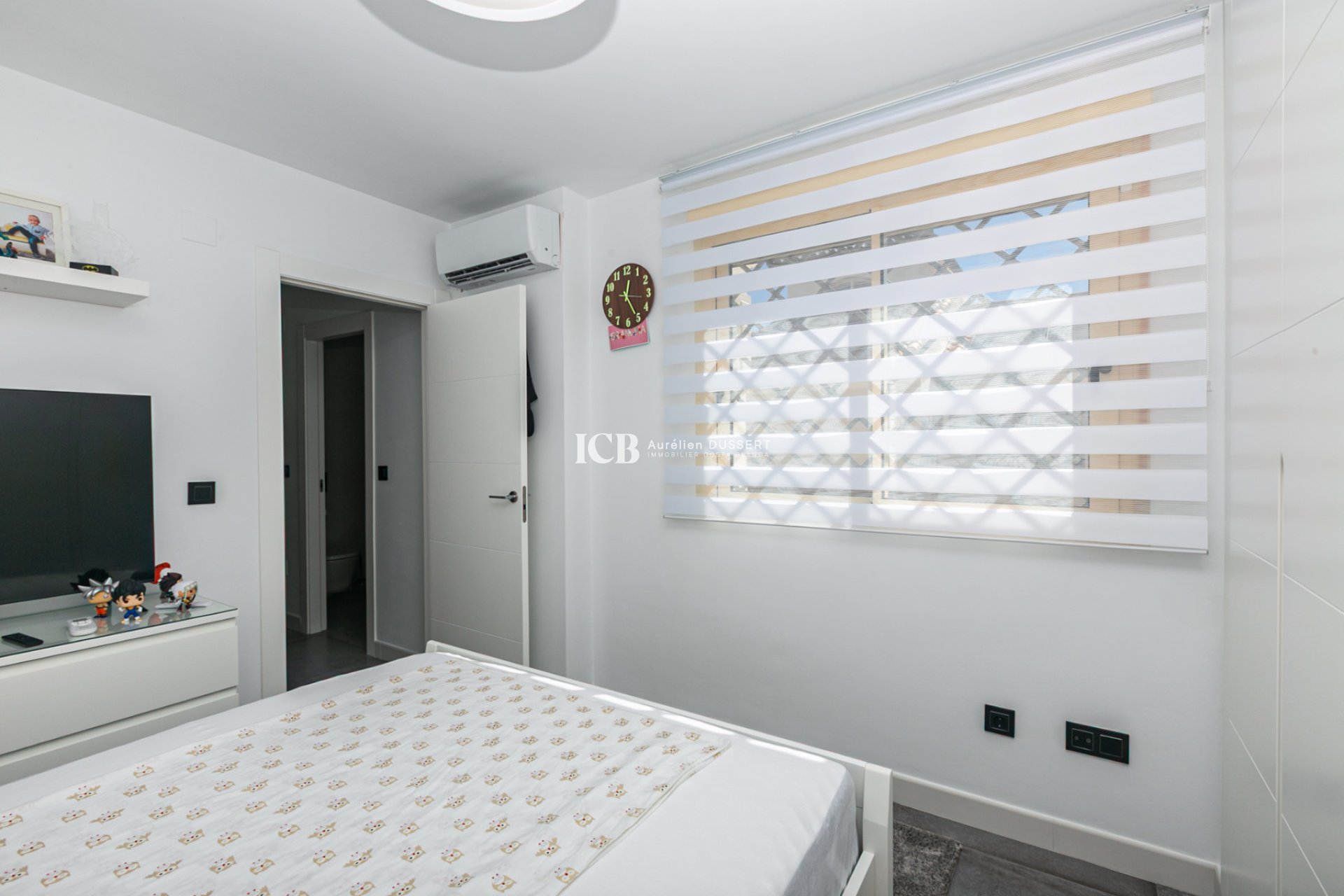 Resale - Townhouse -
Mil Palmeras