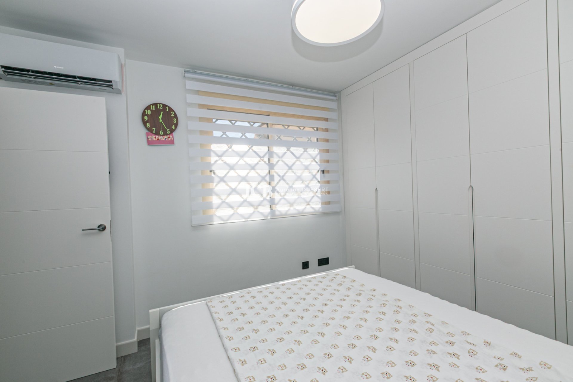 Resale - Townhouse -
Mil Palmeras