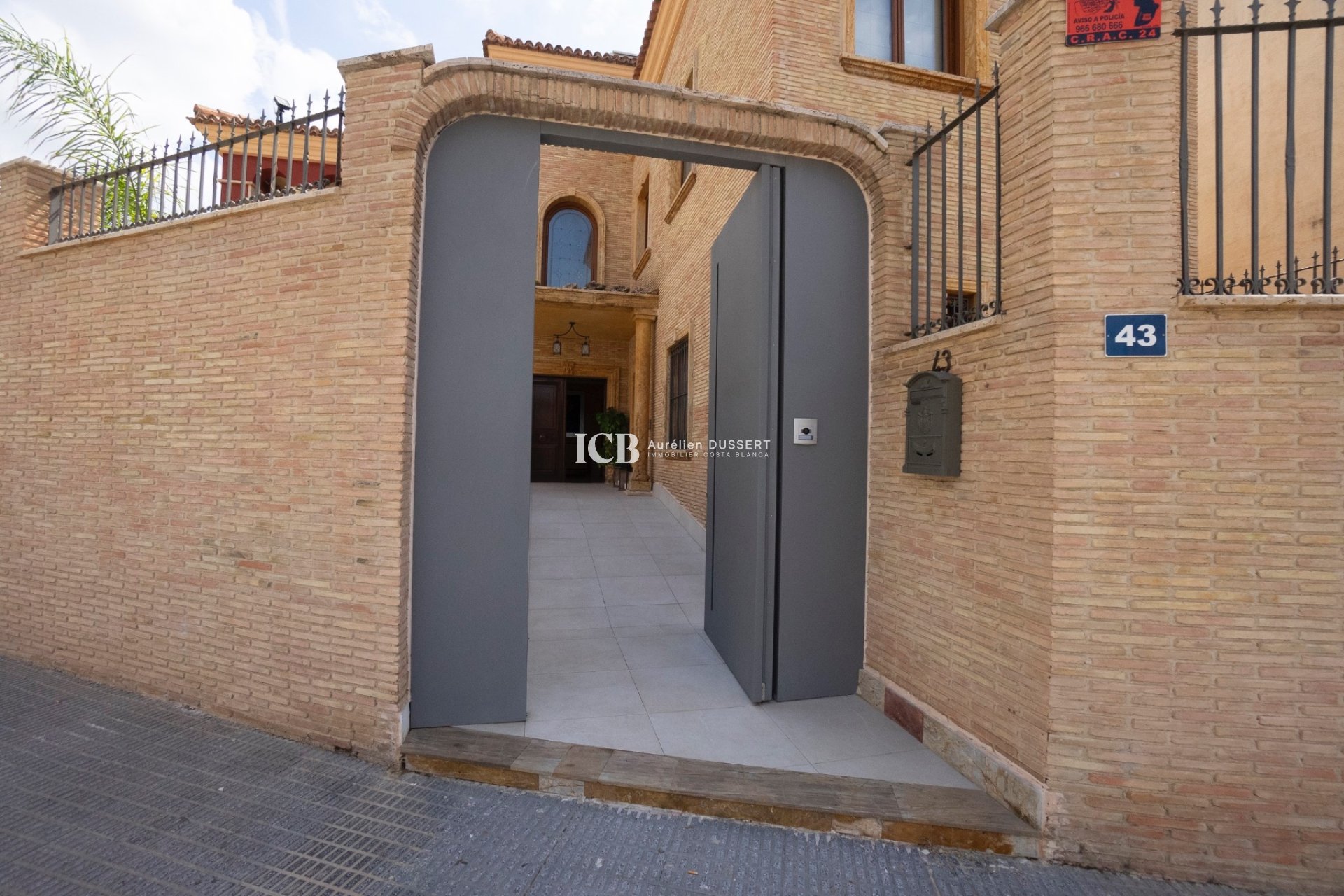 Resale - Townhouse -
Orihuela City - Orihuela