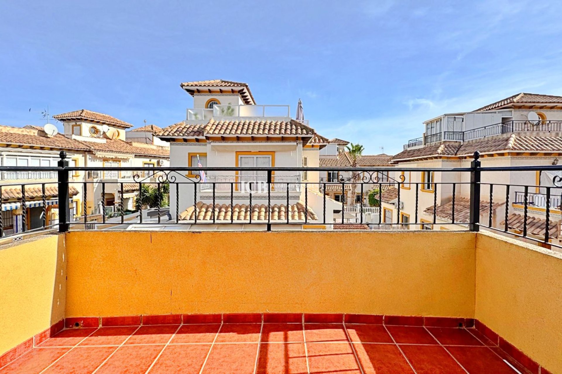 Resale - Townhouse -
Orihuela Costa - La Campana