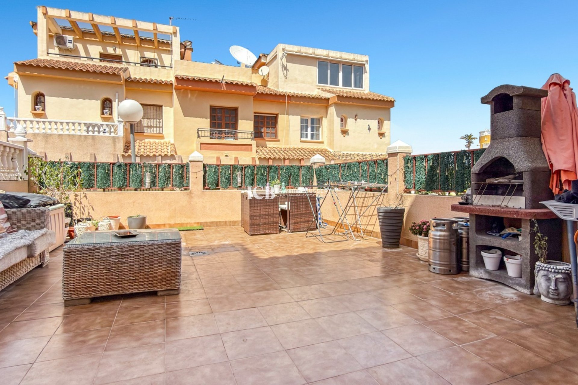 Resale - Townhouse -
Orihuela Costa - La Florida