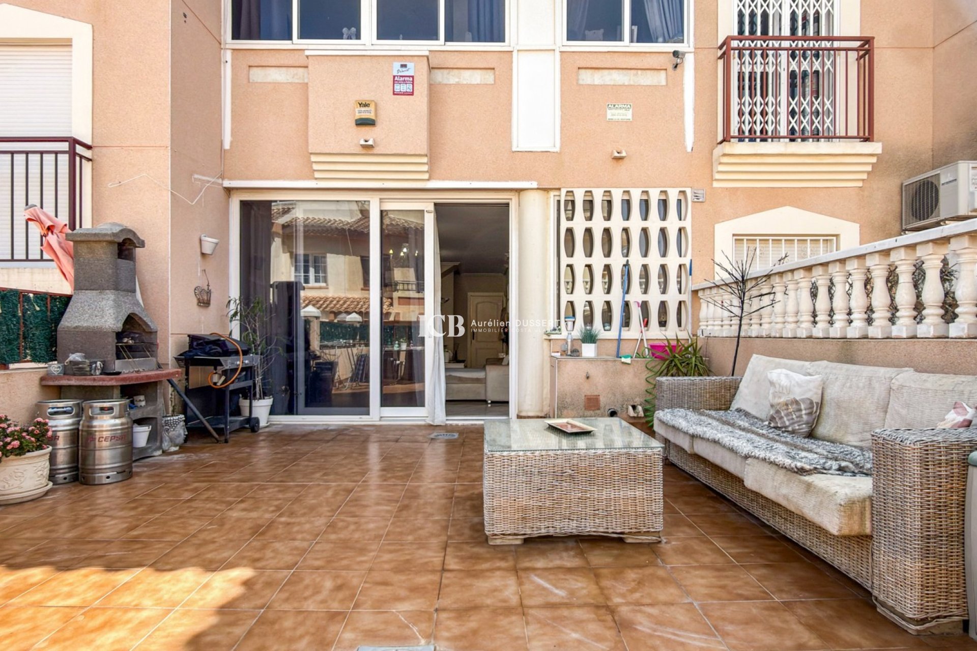 Resale - Townhouse -
Orihuela Costa - La Florida