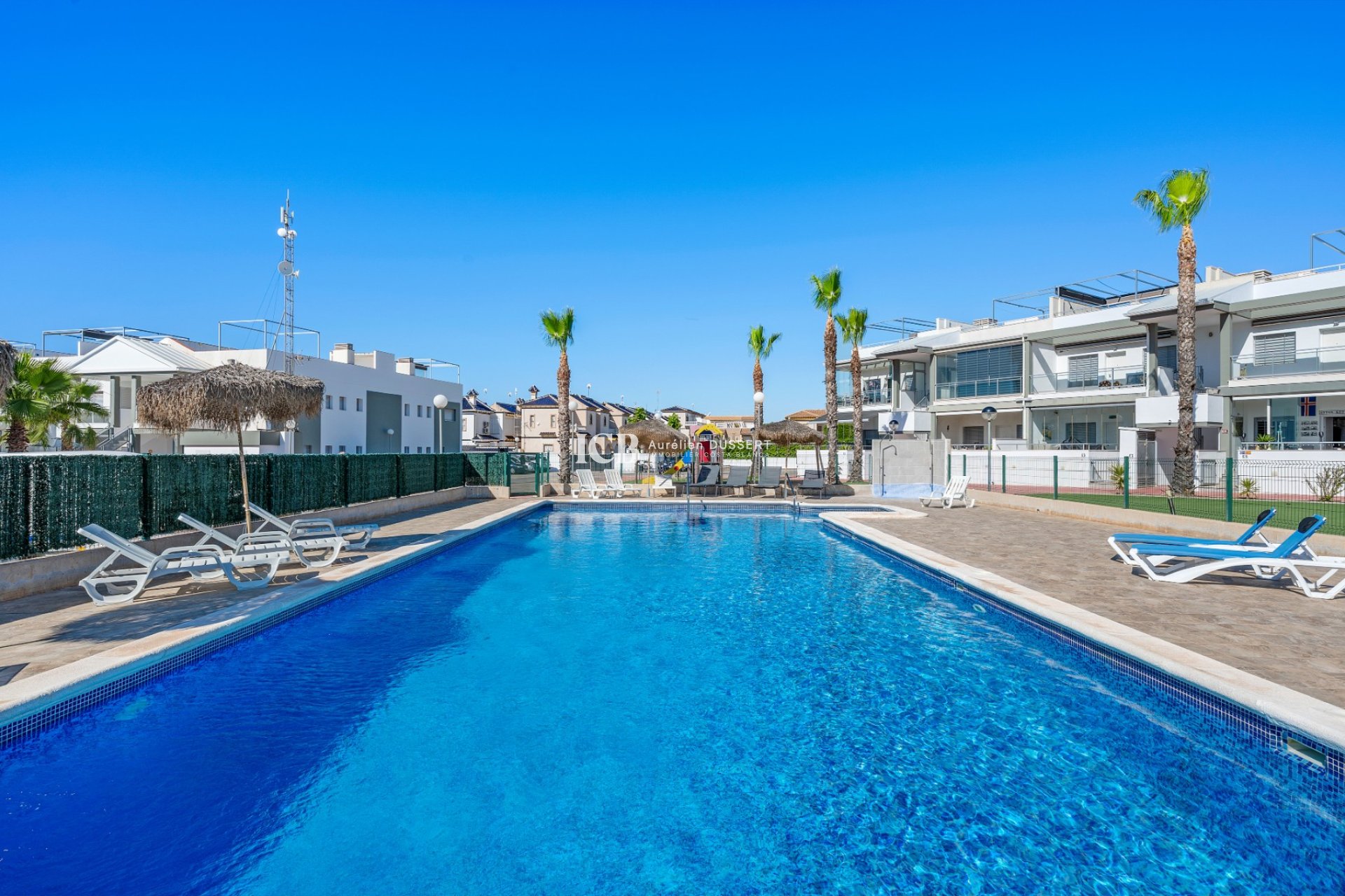 Resale - Townhouse -
Orihuela Costa - La Florida