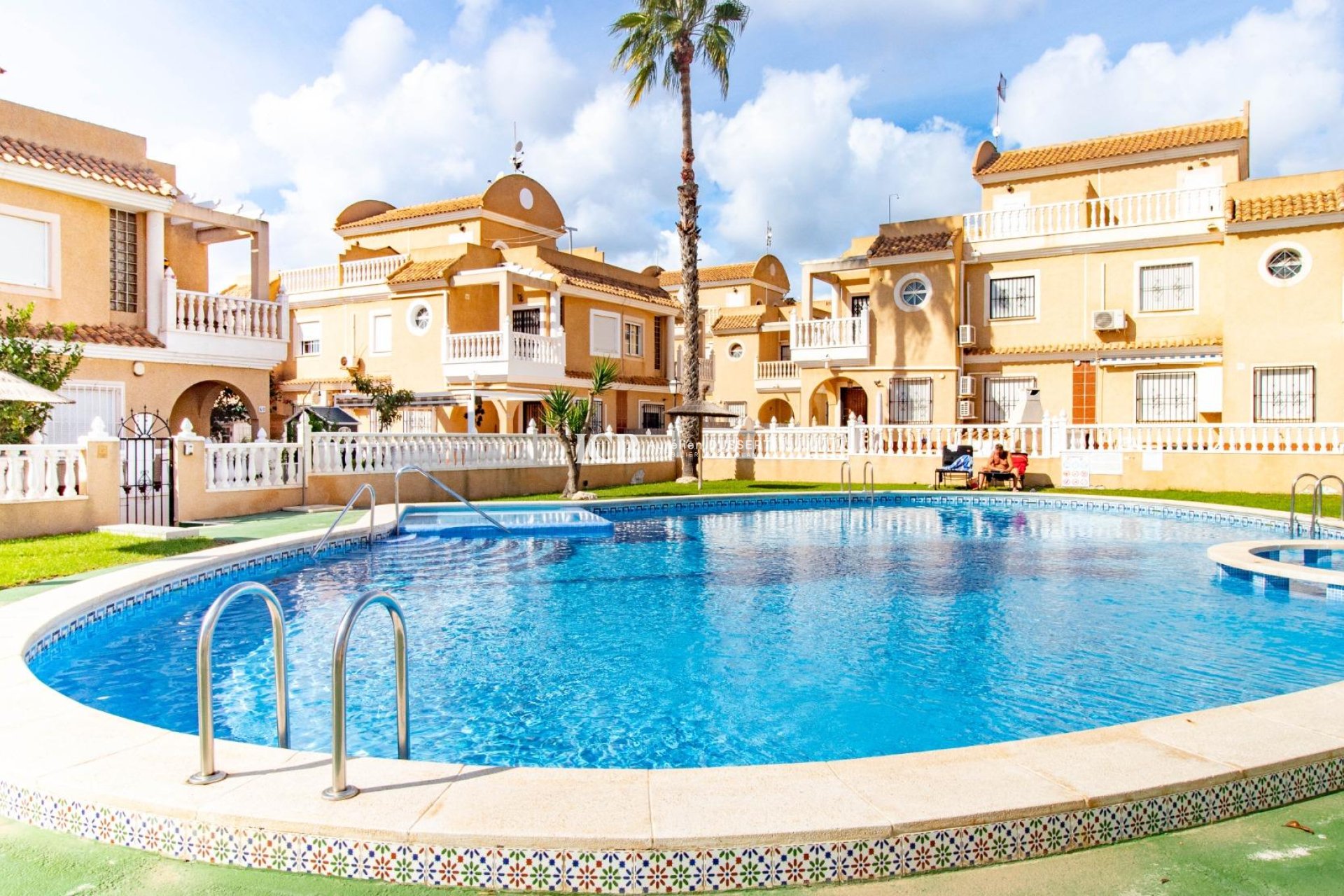 Resale - Townhouse -
Orihuela Costa - La Regia