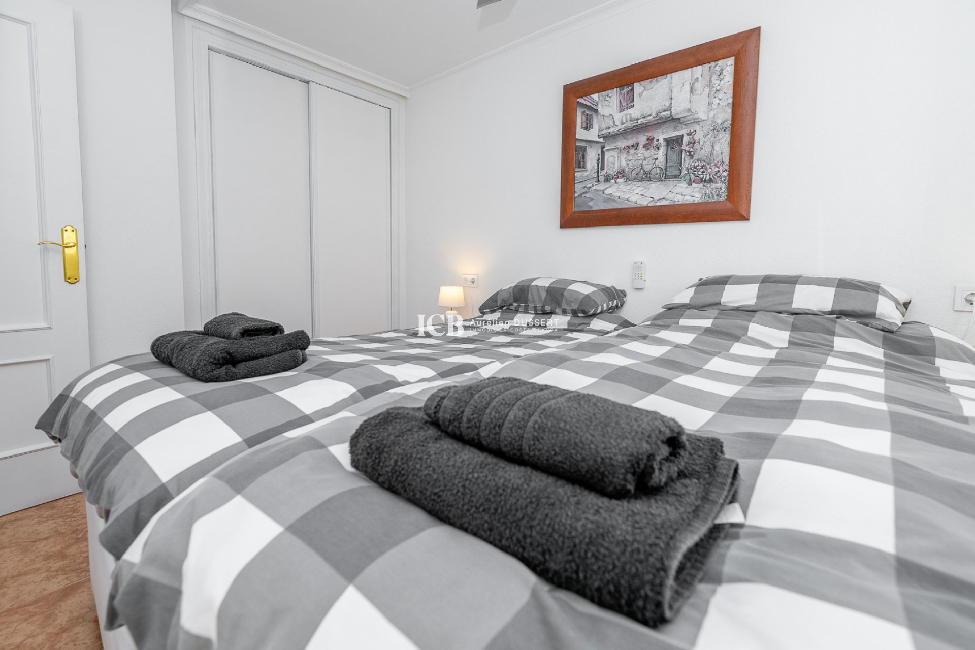 Resale - Townhouse -
Orihuela Costa - La Regia