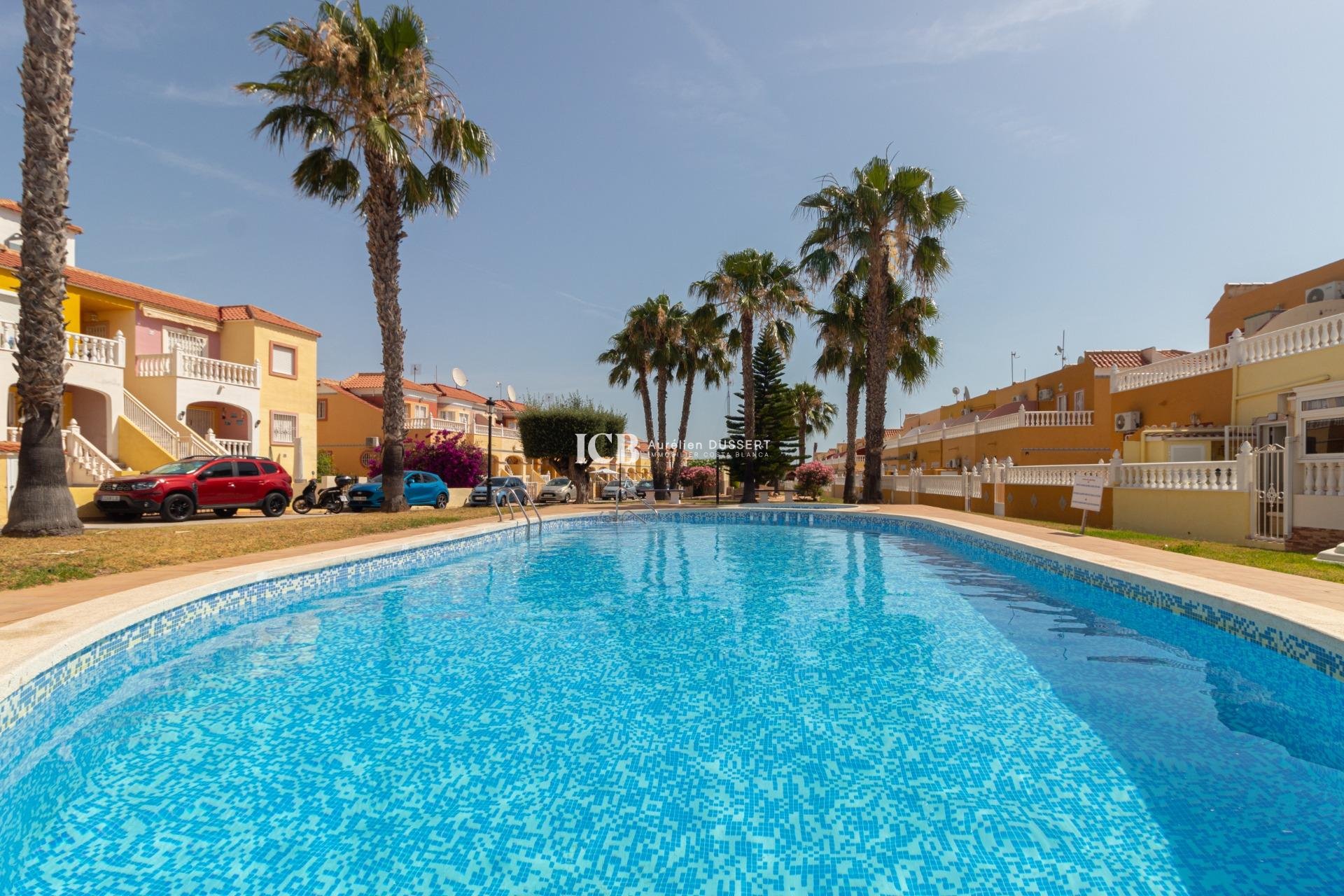 Resale - Townhouse -
Orihuela Costa - La Regia