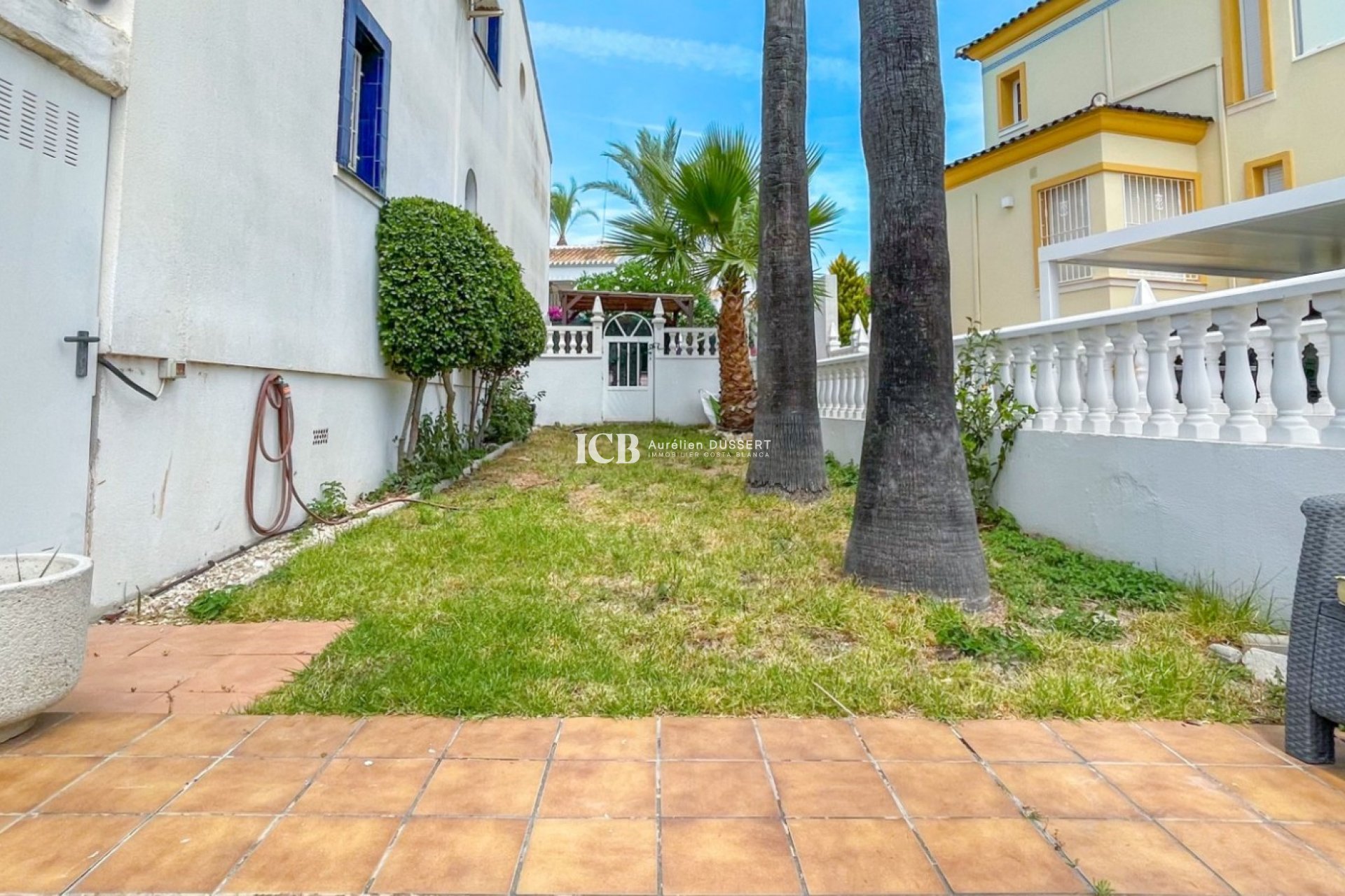 Resale - Townhouse -
Orihuela Costa - La Rioja