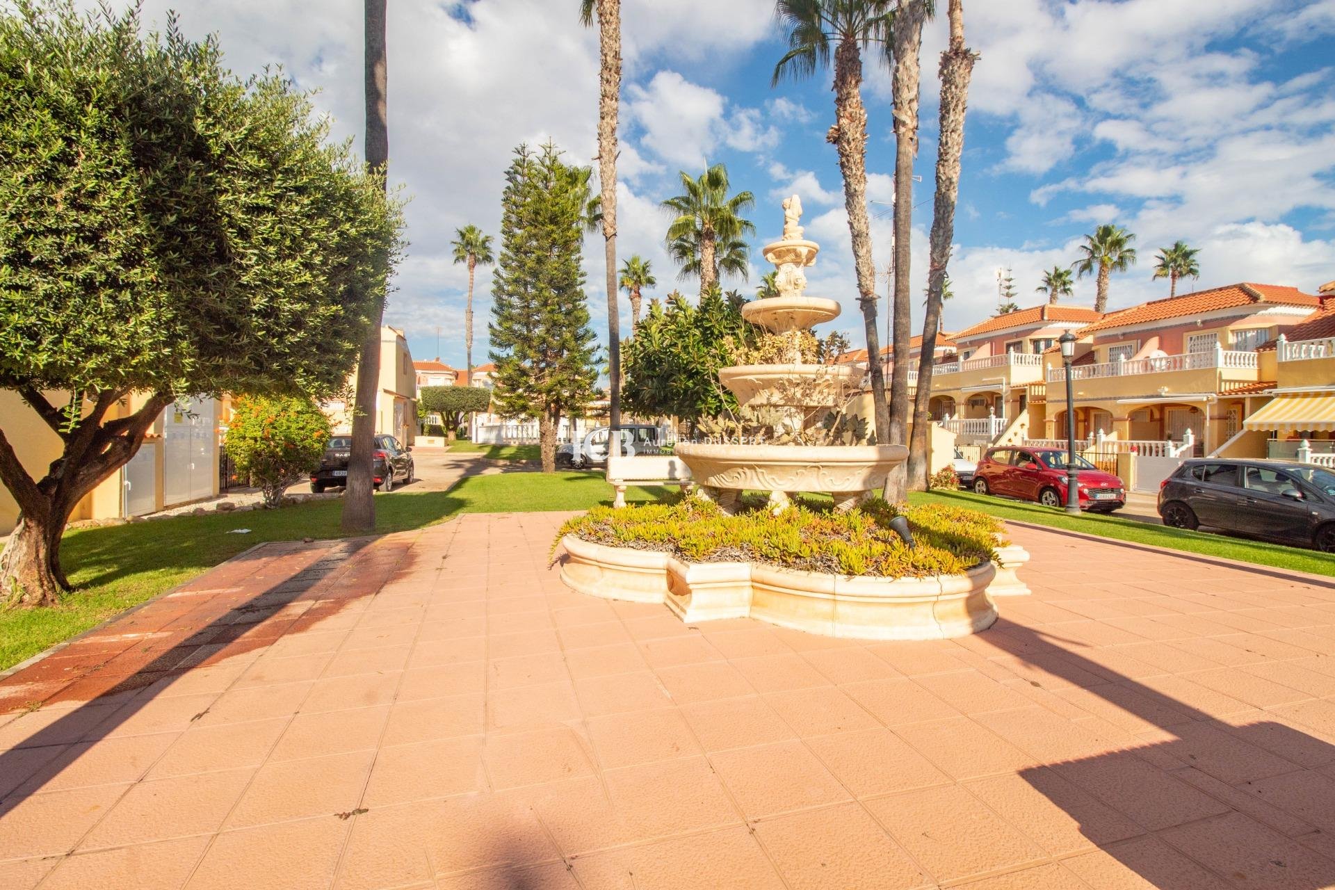 Resale - Townhouse -
Orihuela Costa - La Zenia