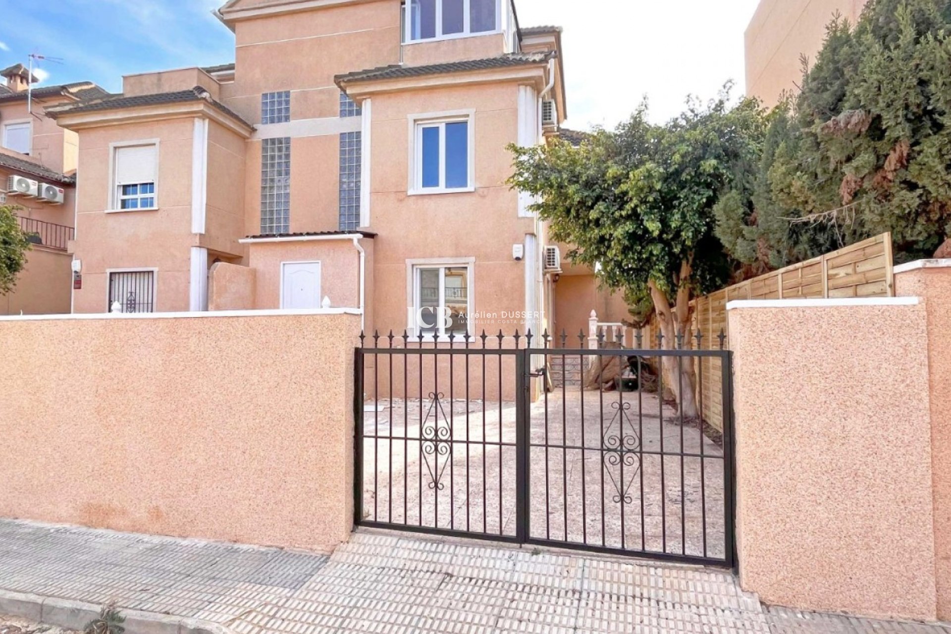 Resale - Townhouse -
Orihuela Costa - La Zenia