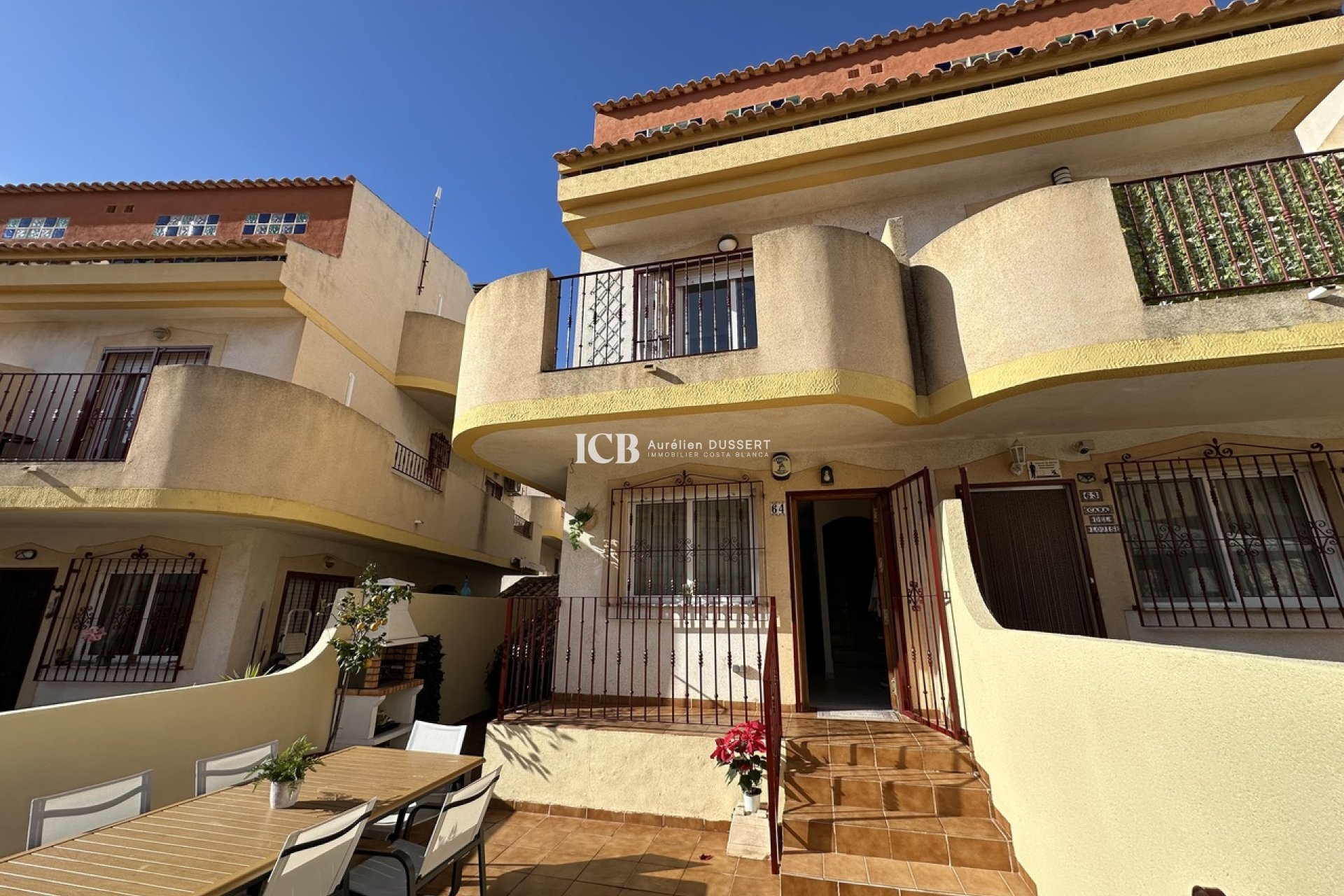 Resale - Townhouse -
Orihuela Costa - La Zenia