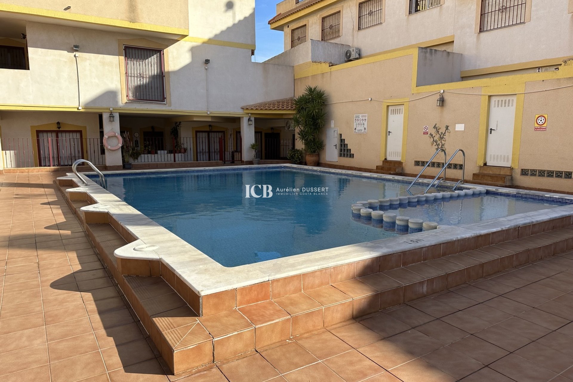 Resale - Townhouse -
Orihuela Costa - La Zenia