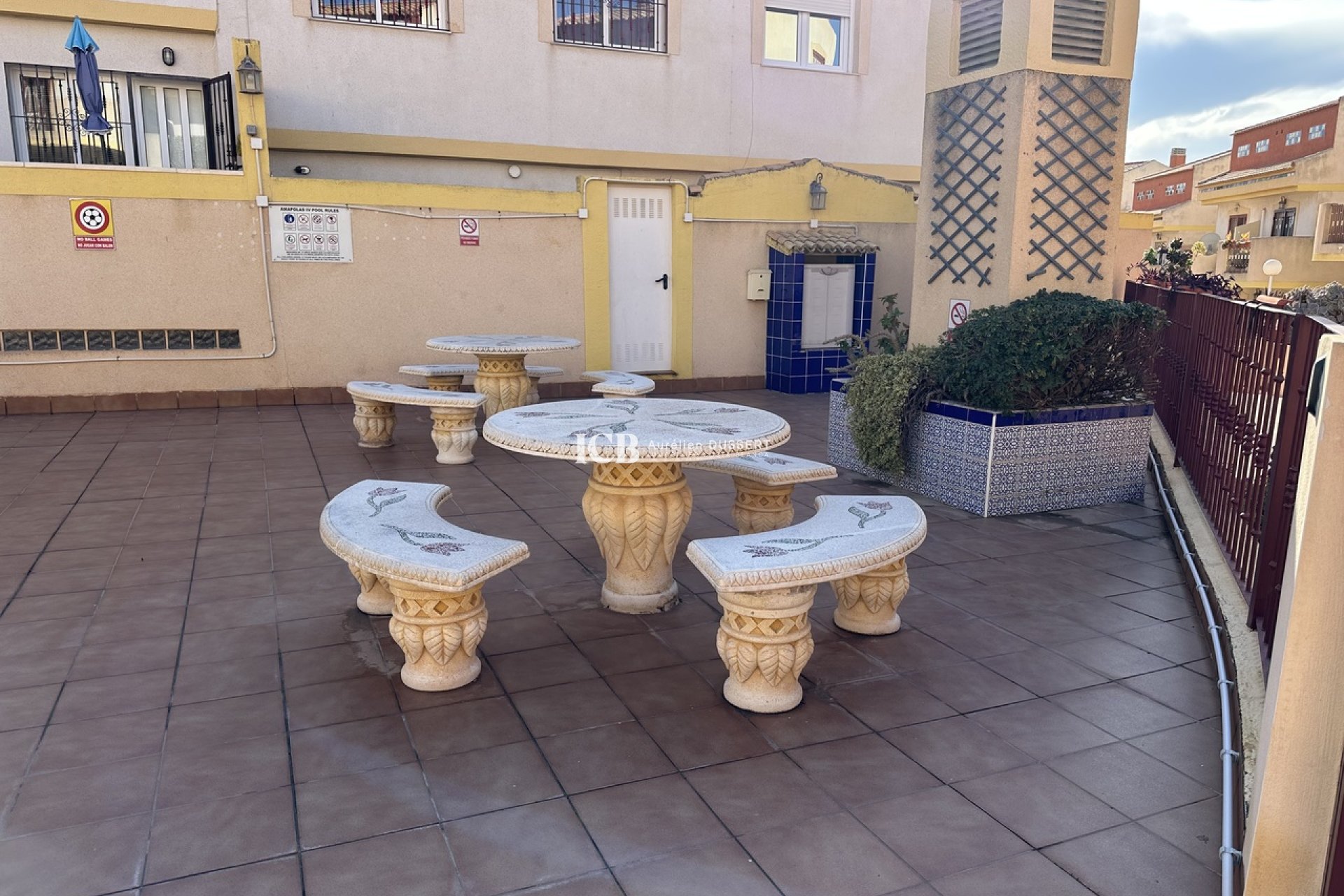 Resale - Townhouse -
Orihuela Costa - La Zenia