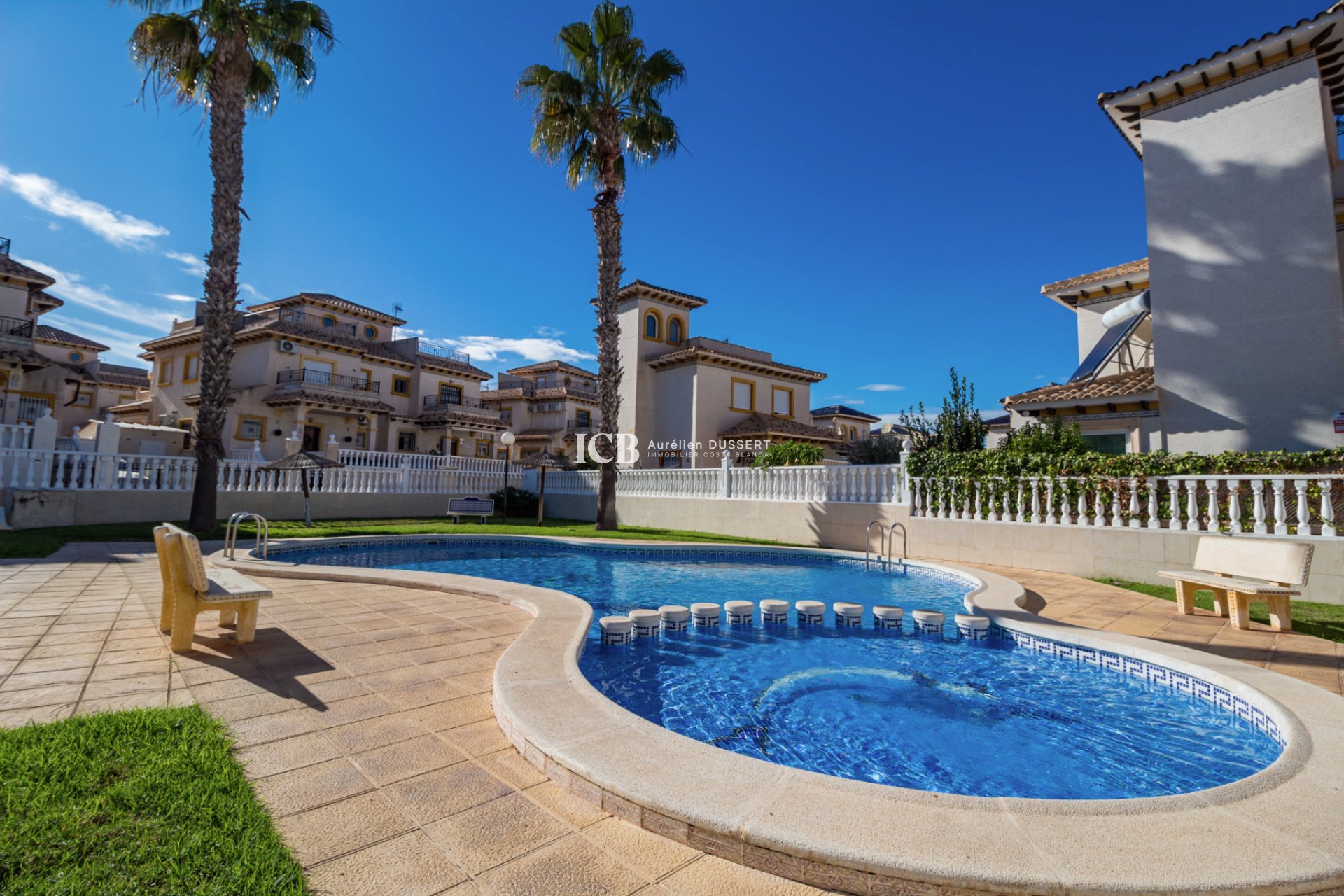 Resale - Townhouse -
Orihuela Costa - La Zenia