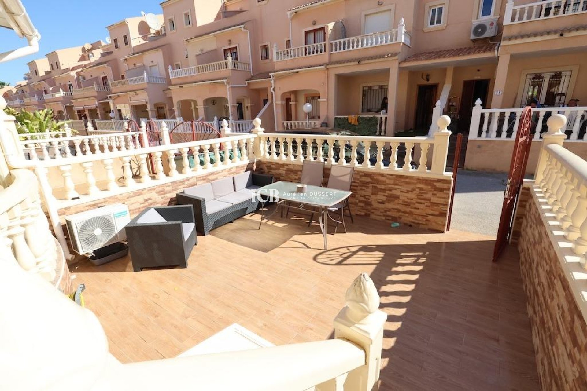 Resale - Townhouse -
Orihuela Costa - La Zenia