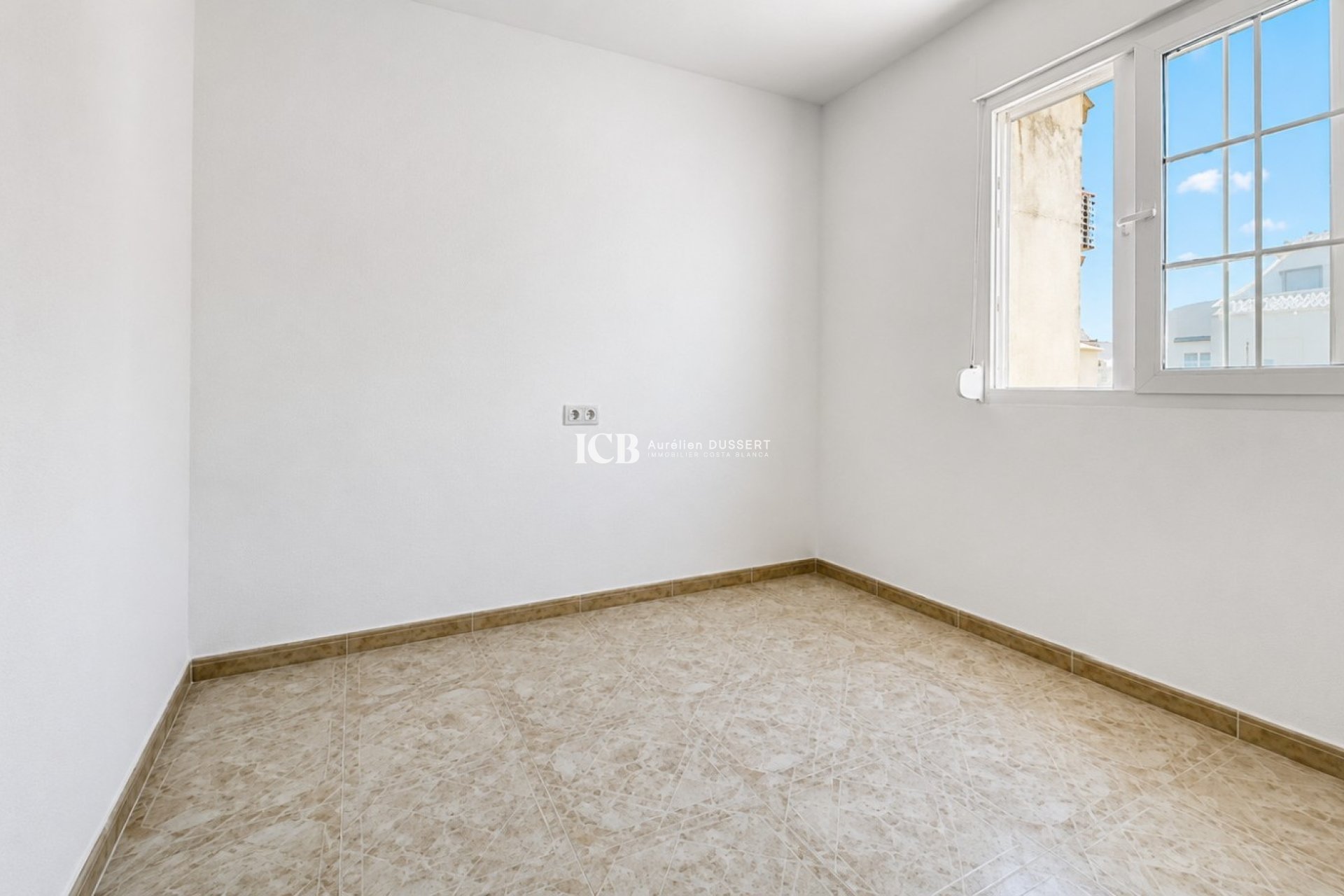 Resale - Townhouse -
Orihuela Costa - Los Almendros-La Florida