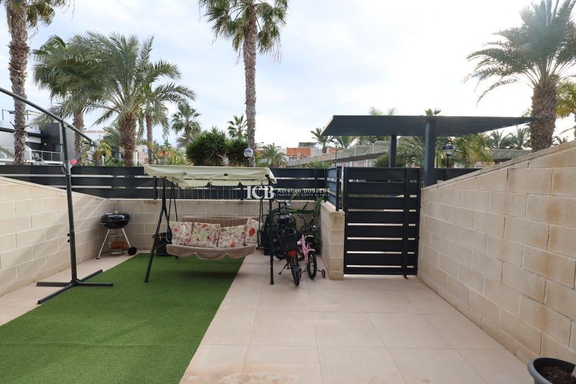 Resale - Townhouse -
Orihuela Costa - Los Dolses