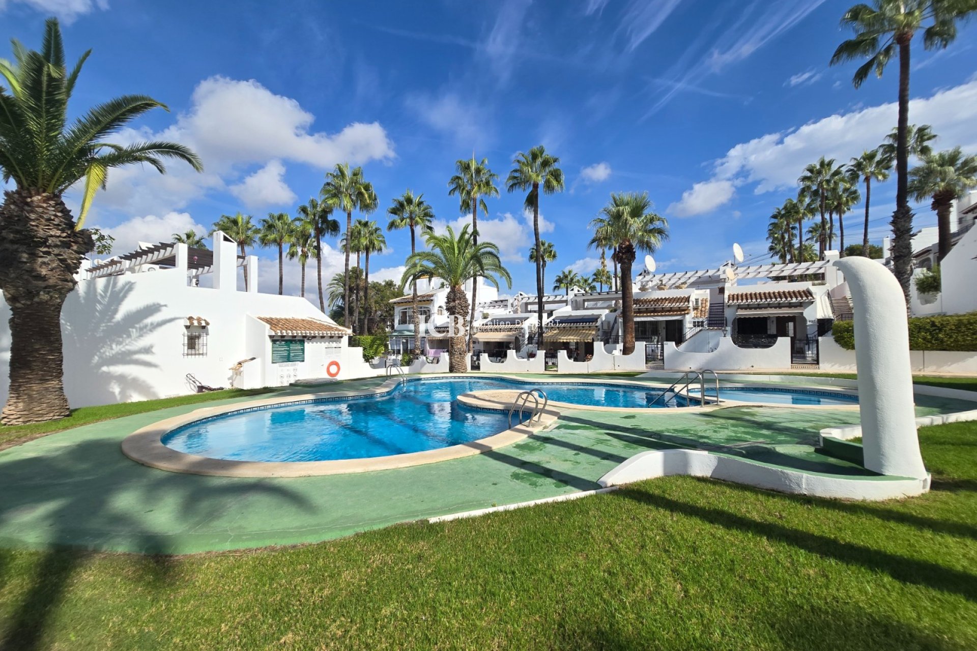 Resale - Townhouse -
Orihuela Costa - Los Dolses