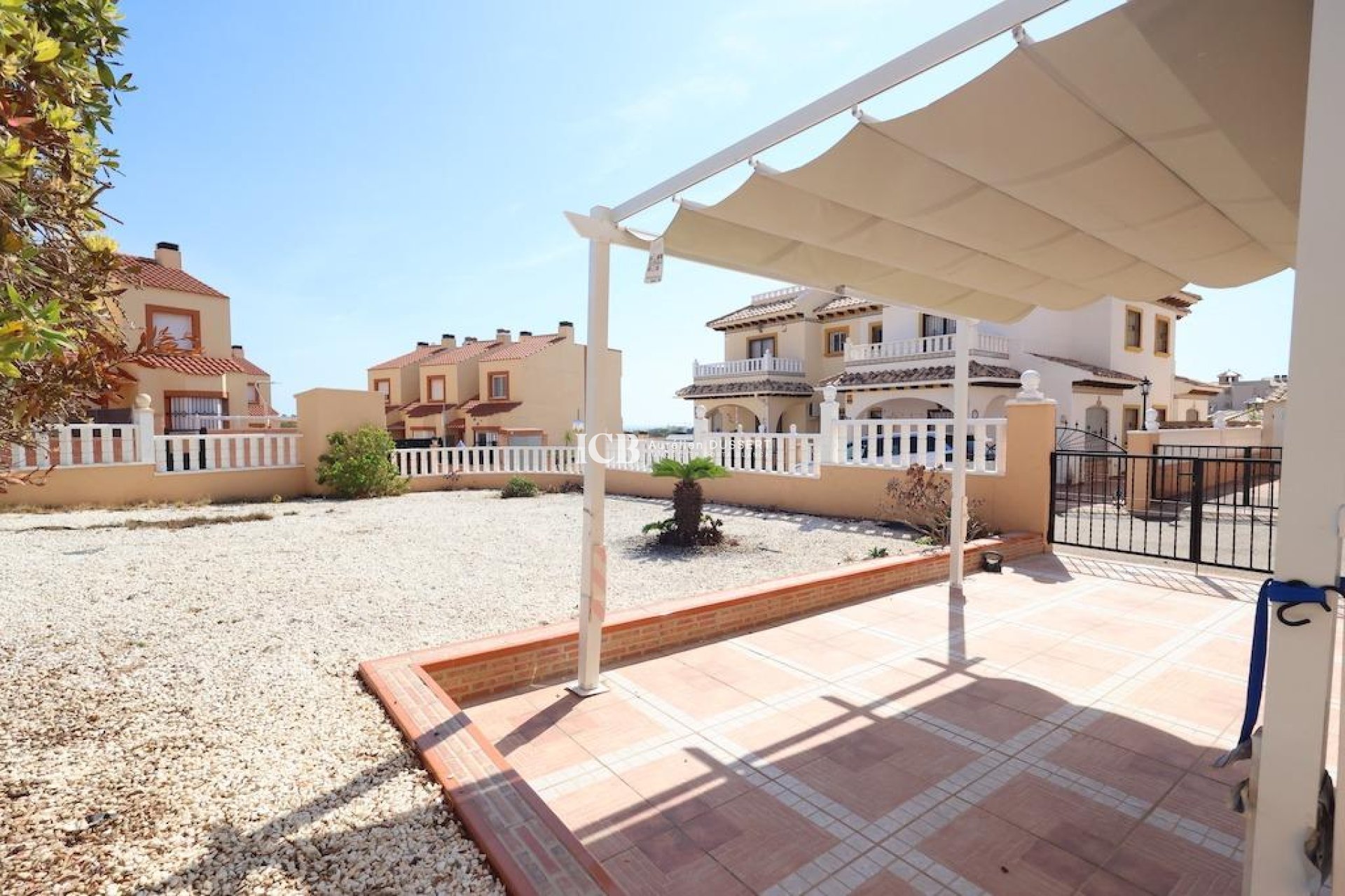 Resale - Townhouse -
Orihuela Costa - Montezenia