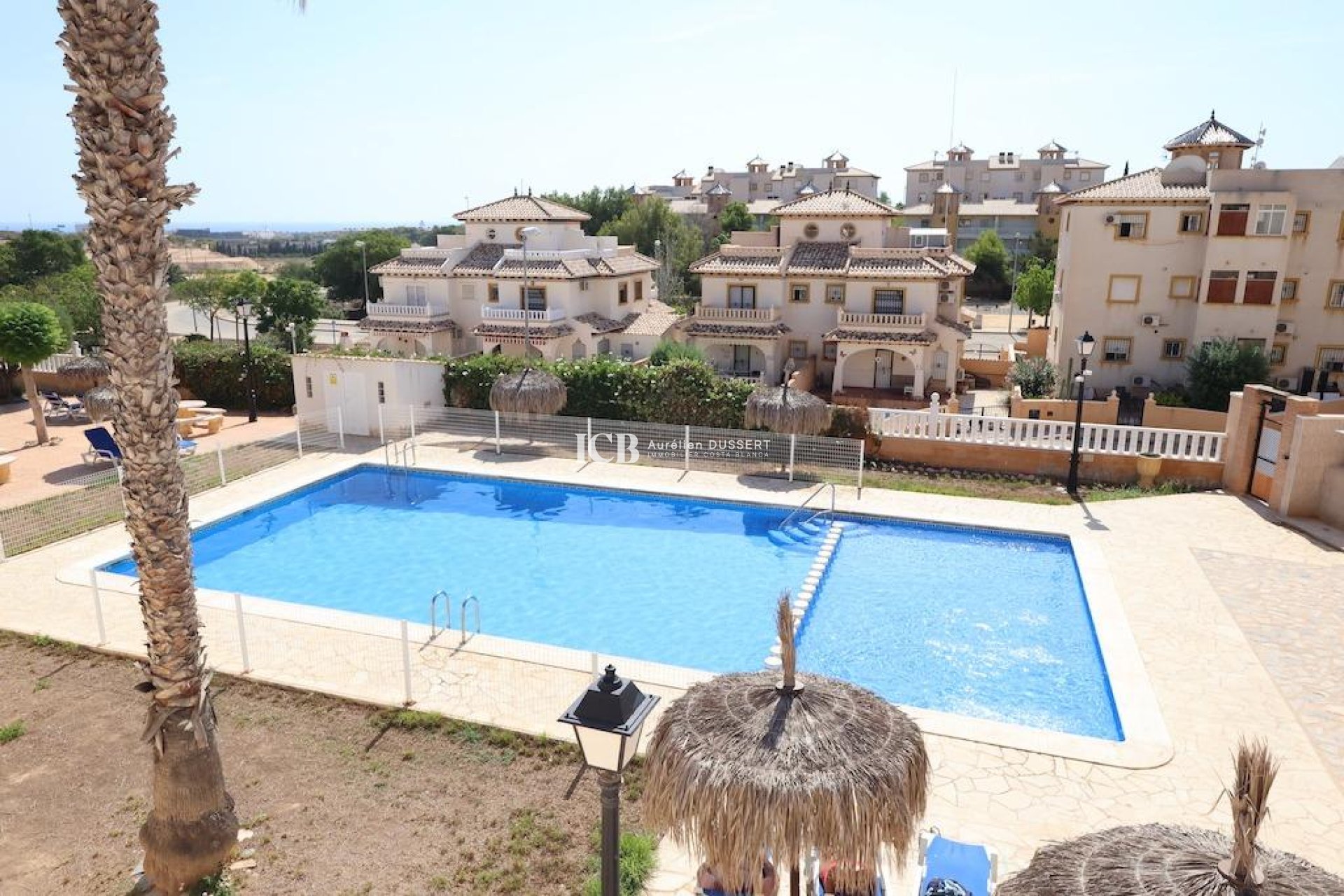 Resale - Townhouse -
Orihuela Costa - Montezenia