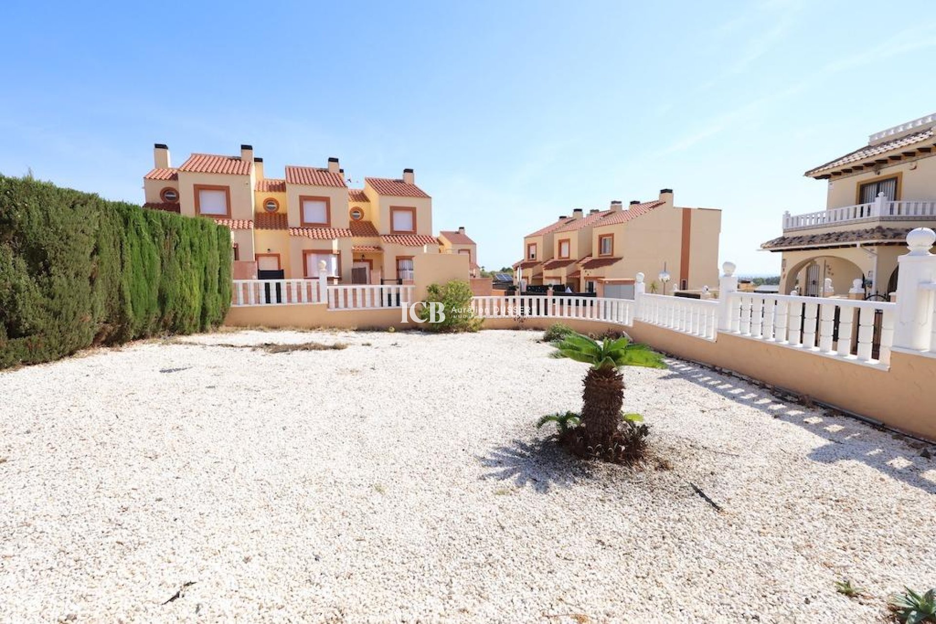 Resale - Townhouse -
Orihuela Costa - Montezenia