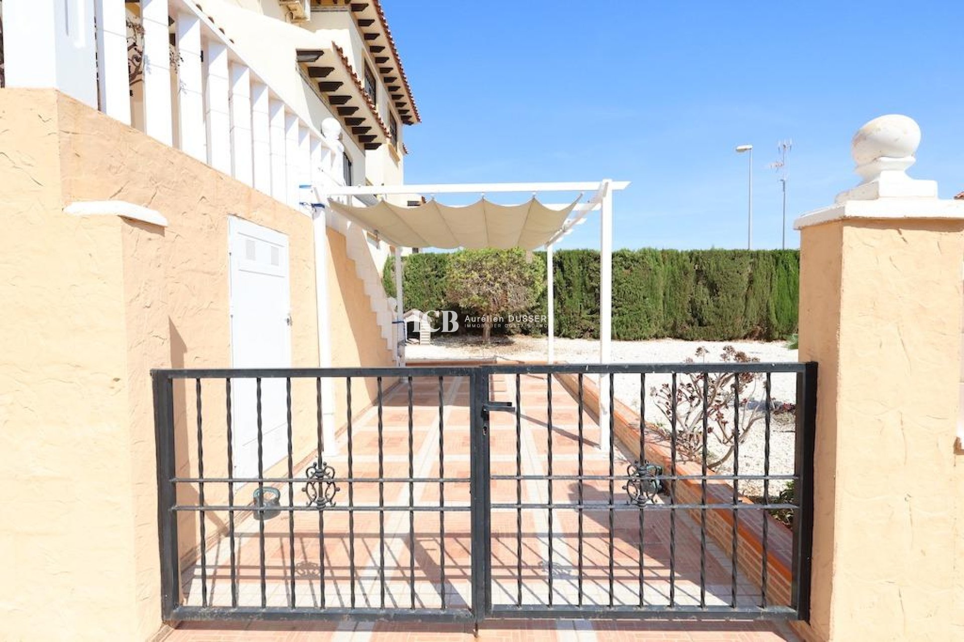 Resale - Townhouse -
Orihuela Costa - Montezenia