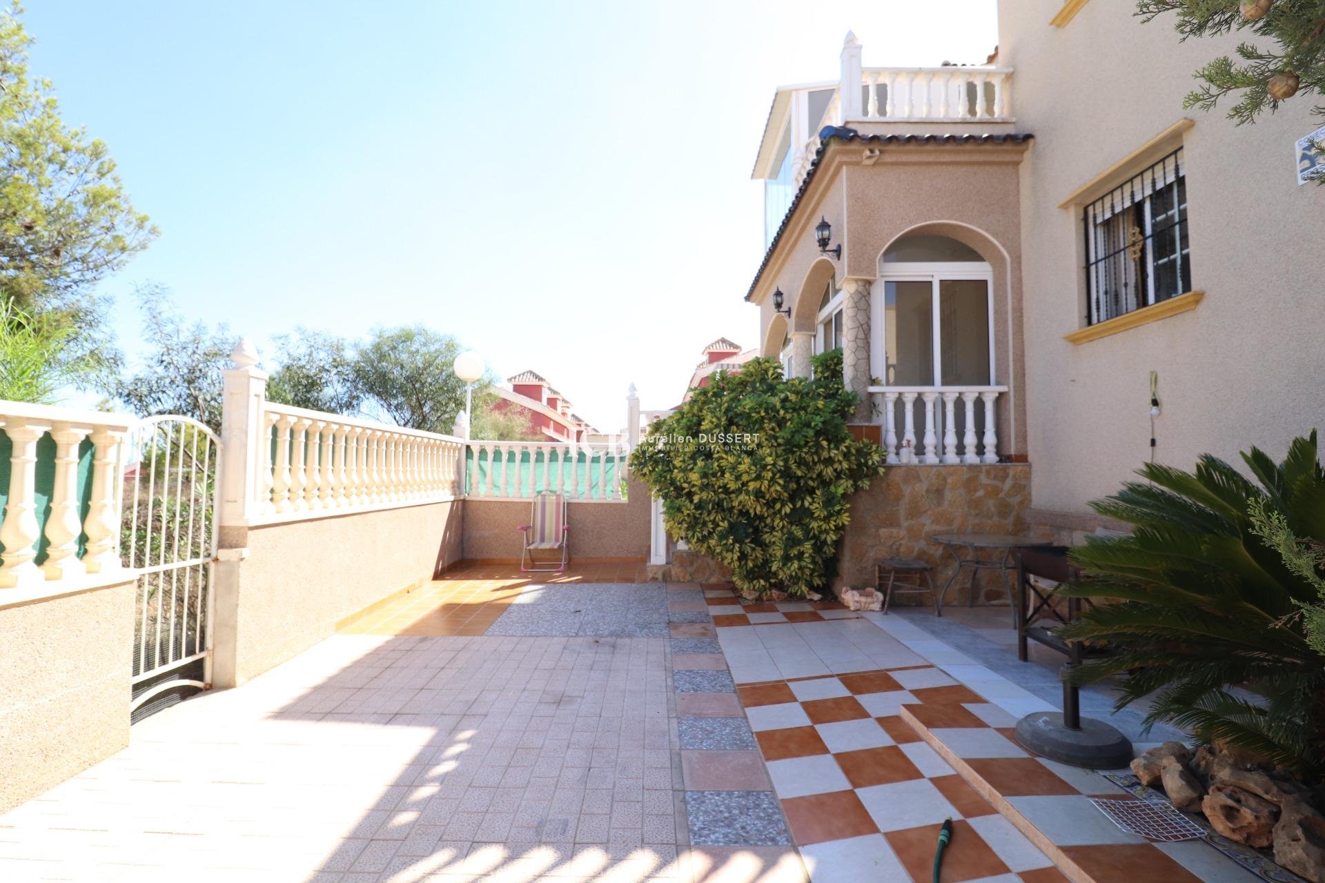 Resale - Townhouse -
Orihuela Costa - PAU 26