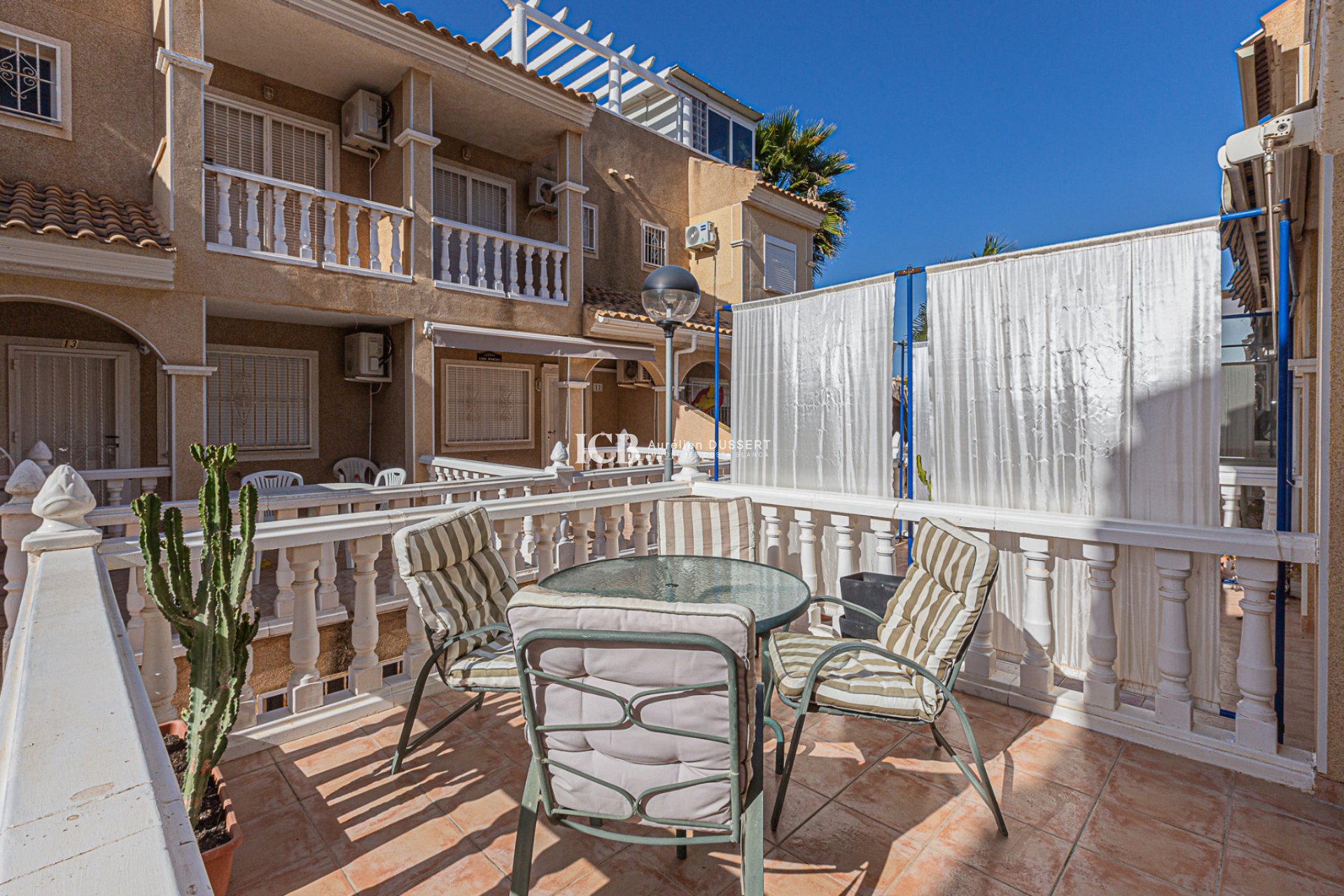 Resale - Townhouse -
Orihuela Costa - Playa Flamenca