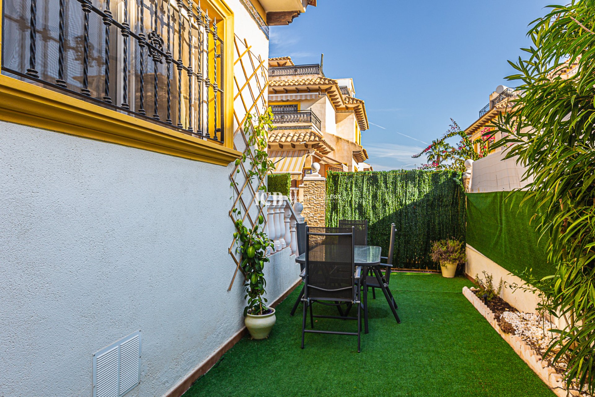 Resale - Townhouse -
Orihuela Costa - Playa Flamenca